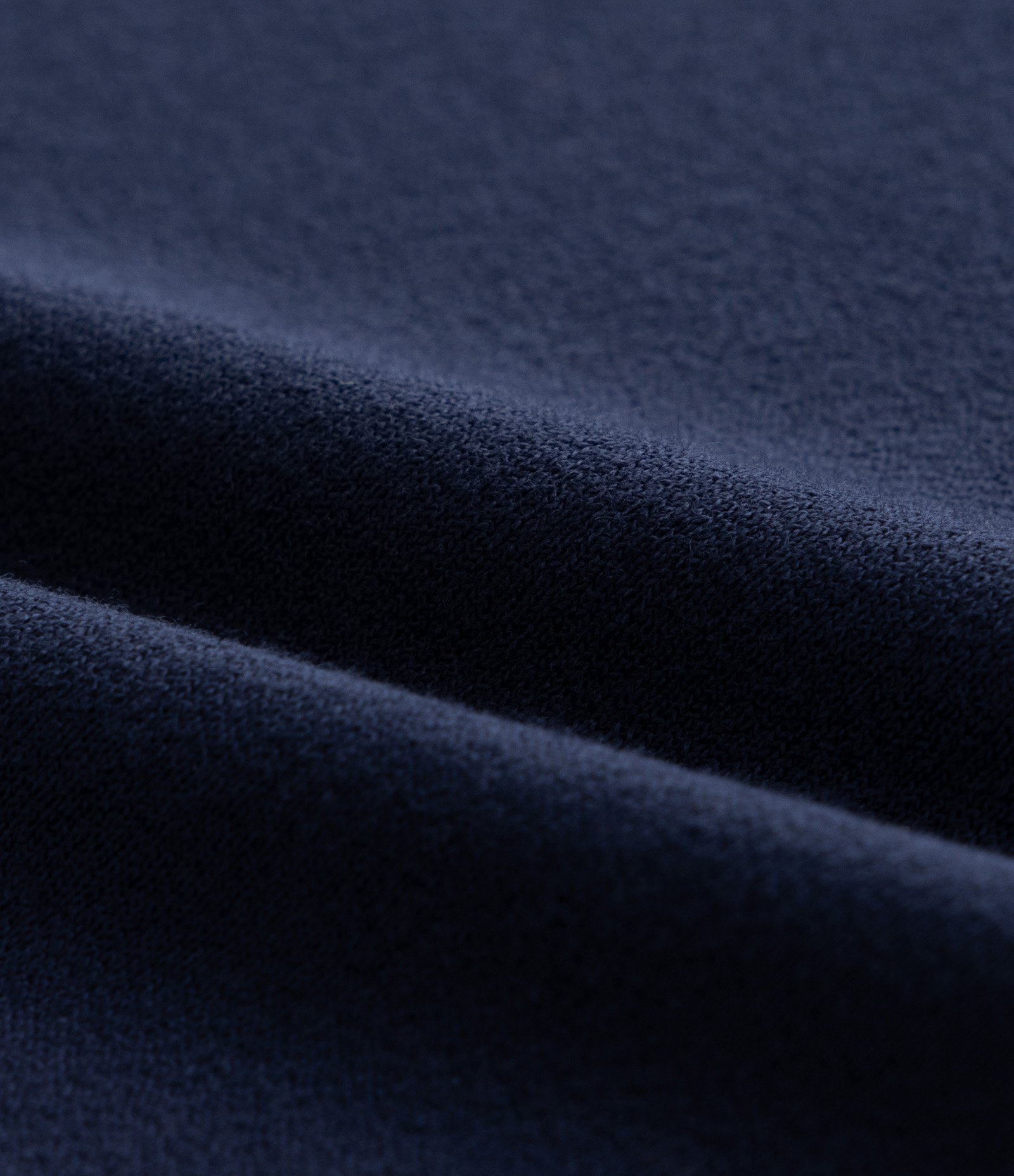 Blusa em Crepe com Decote V Curve & Plus Size Azul 5