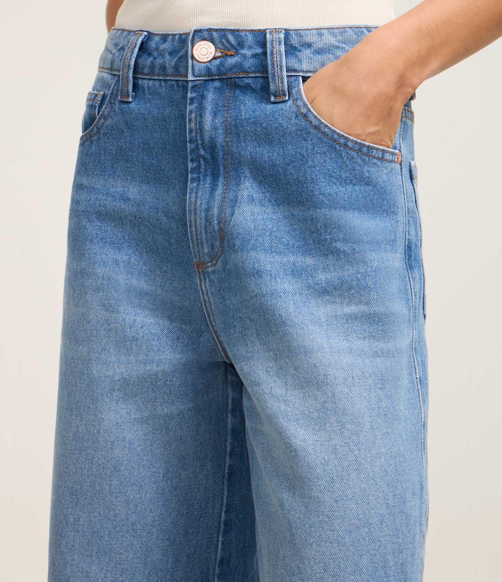 Calça Wide Leg em Jeans com Recorte Bicolor Azul 4