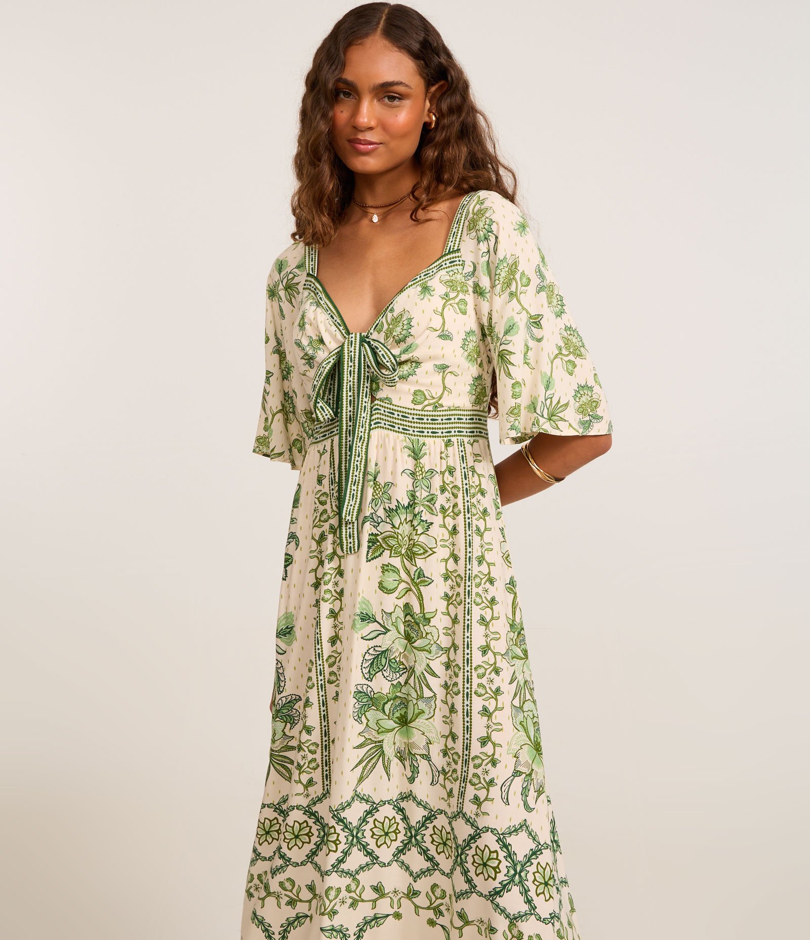 Vestido Evasê Longo em Chalis com Estampa Floral Bege 3