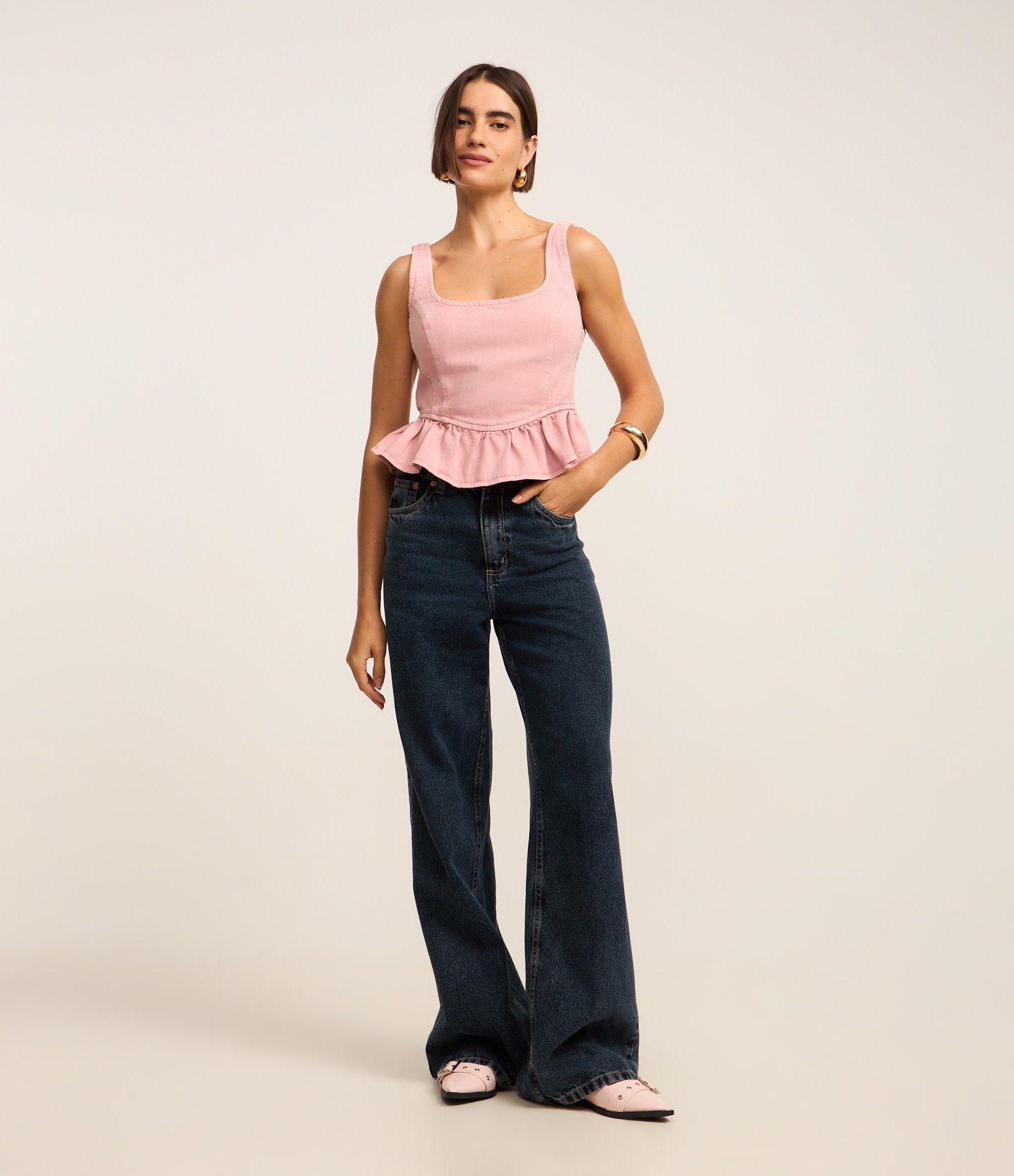 Blusa em Sarja Corsetada com Babado na Barra Rosa 2