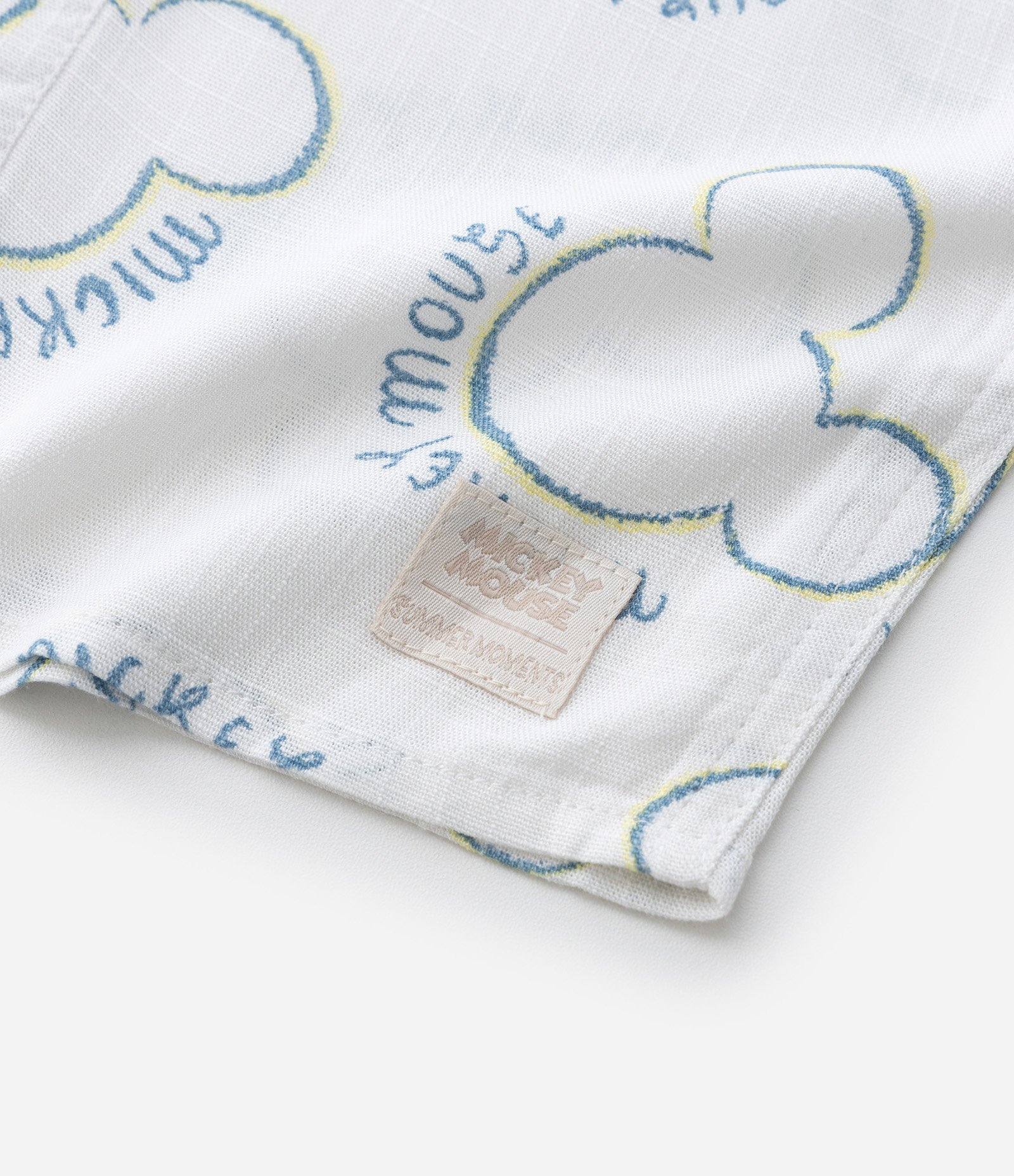 Camisa Infantil com Ícone de Repetição Mickey - Tam 1 a 6 Anos Branco 5