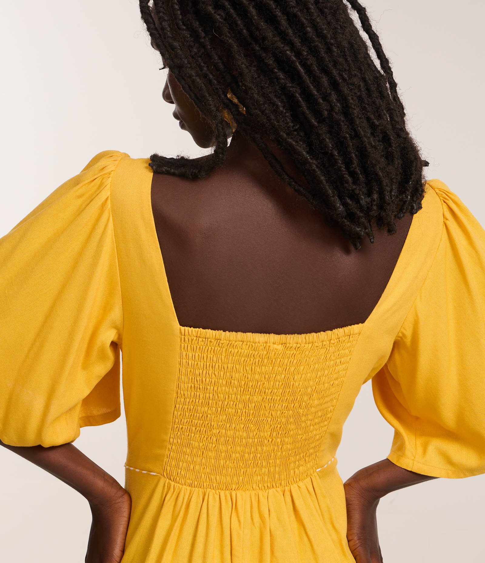 Macaquinho em Viscolinho com Transpasse e Amarração Amarelo 4