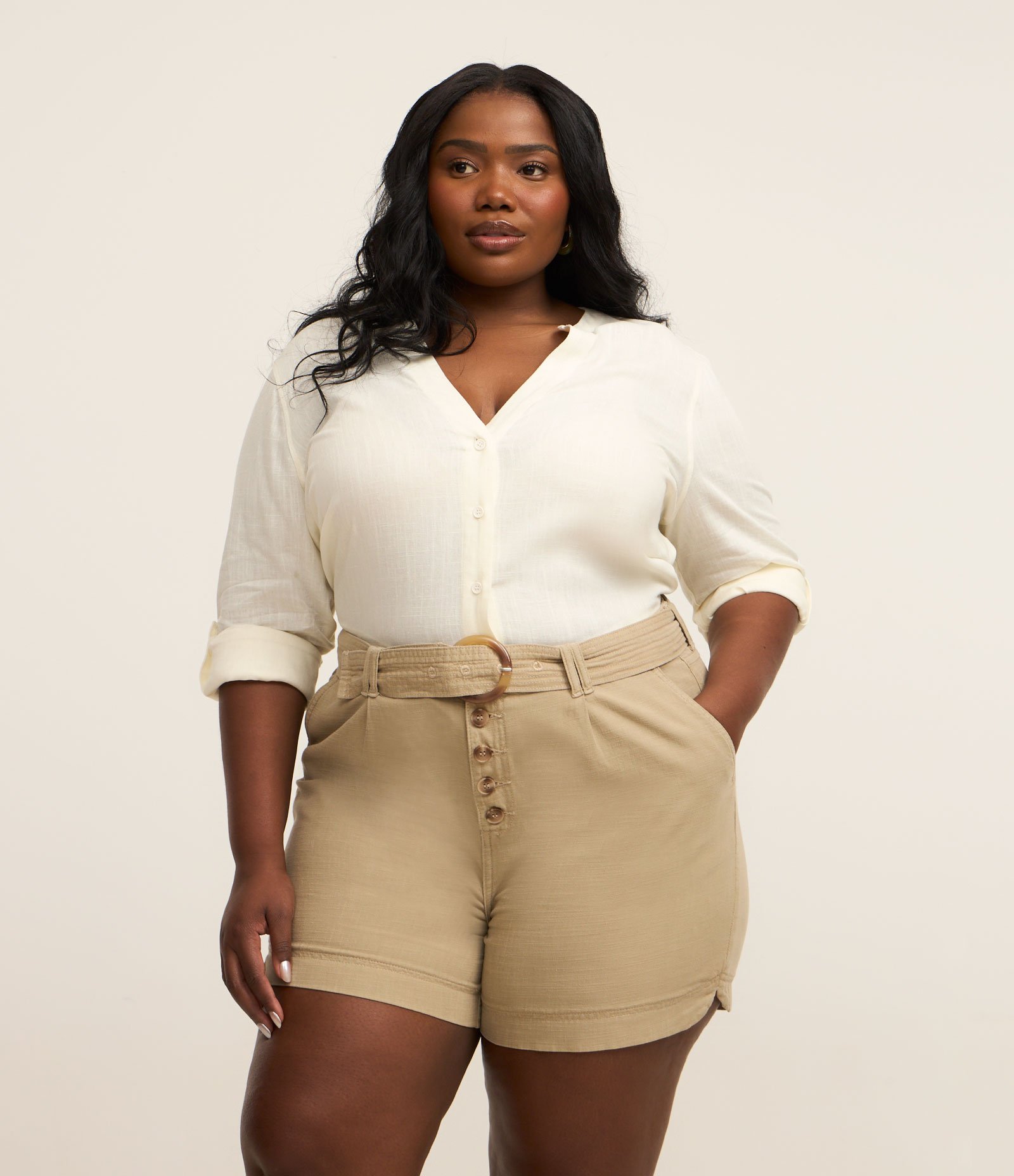 Short em Sarja com Cinto Curve & Plus Size Bege 1