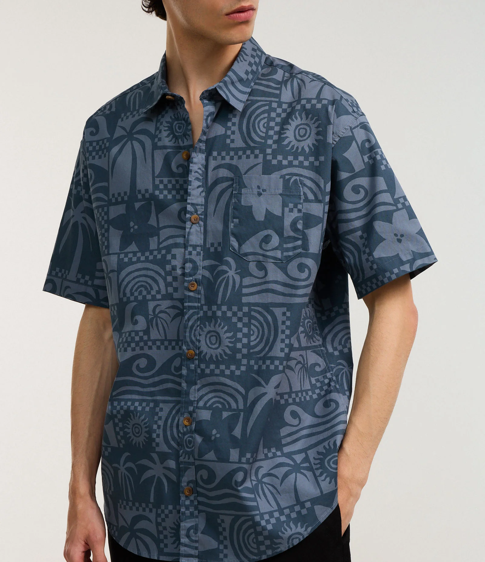 Camisa Relaxed em Tricoline com Estampa Tropical Azul 3