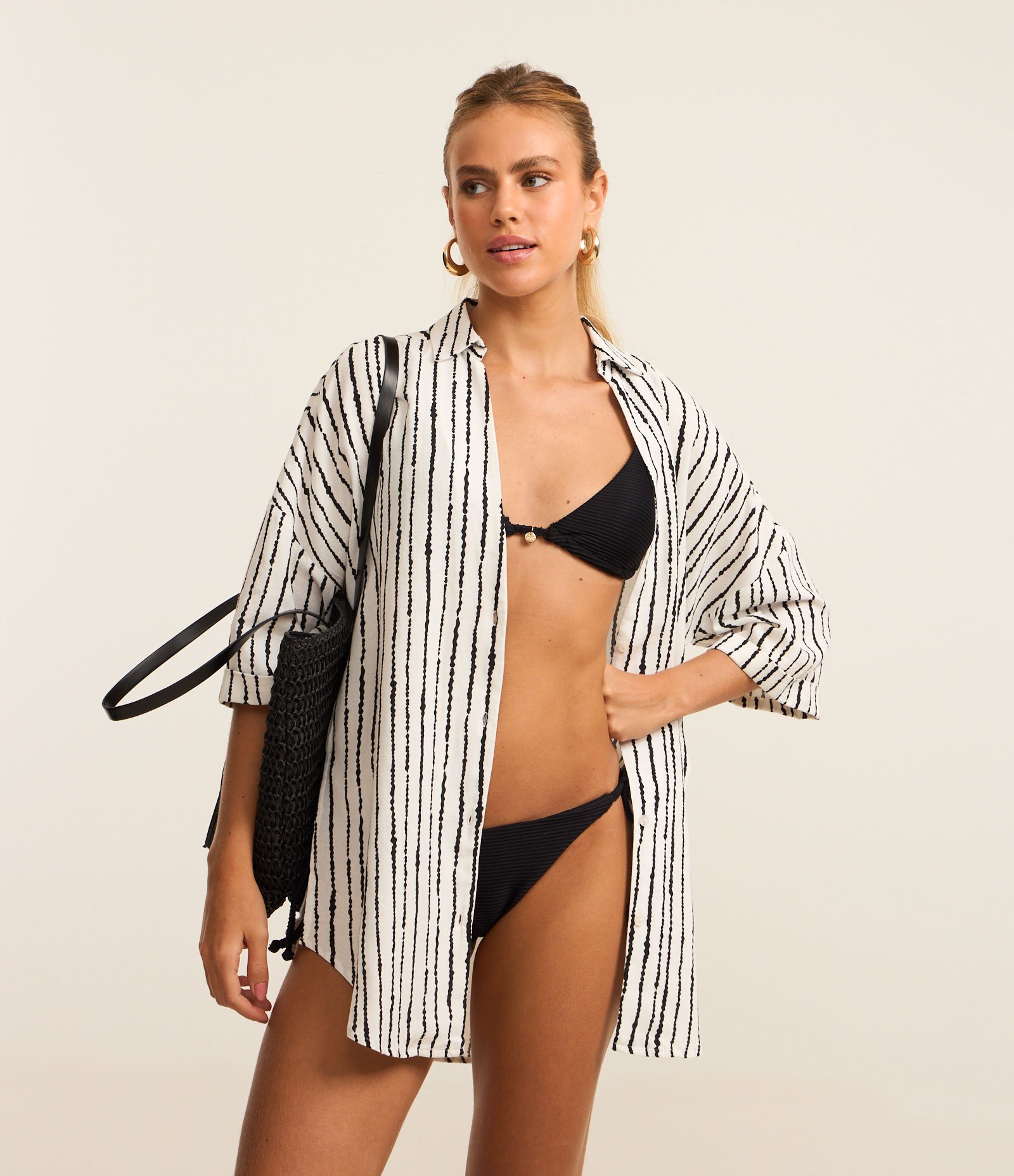 Biquíni Top Cortininha em Microfibra Canelada Preto 1