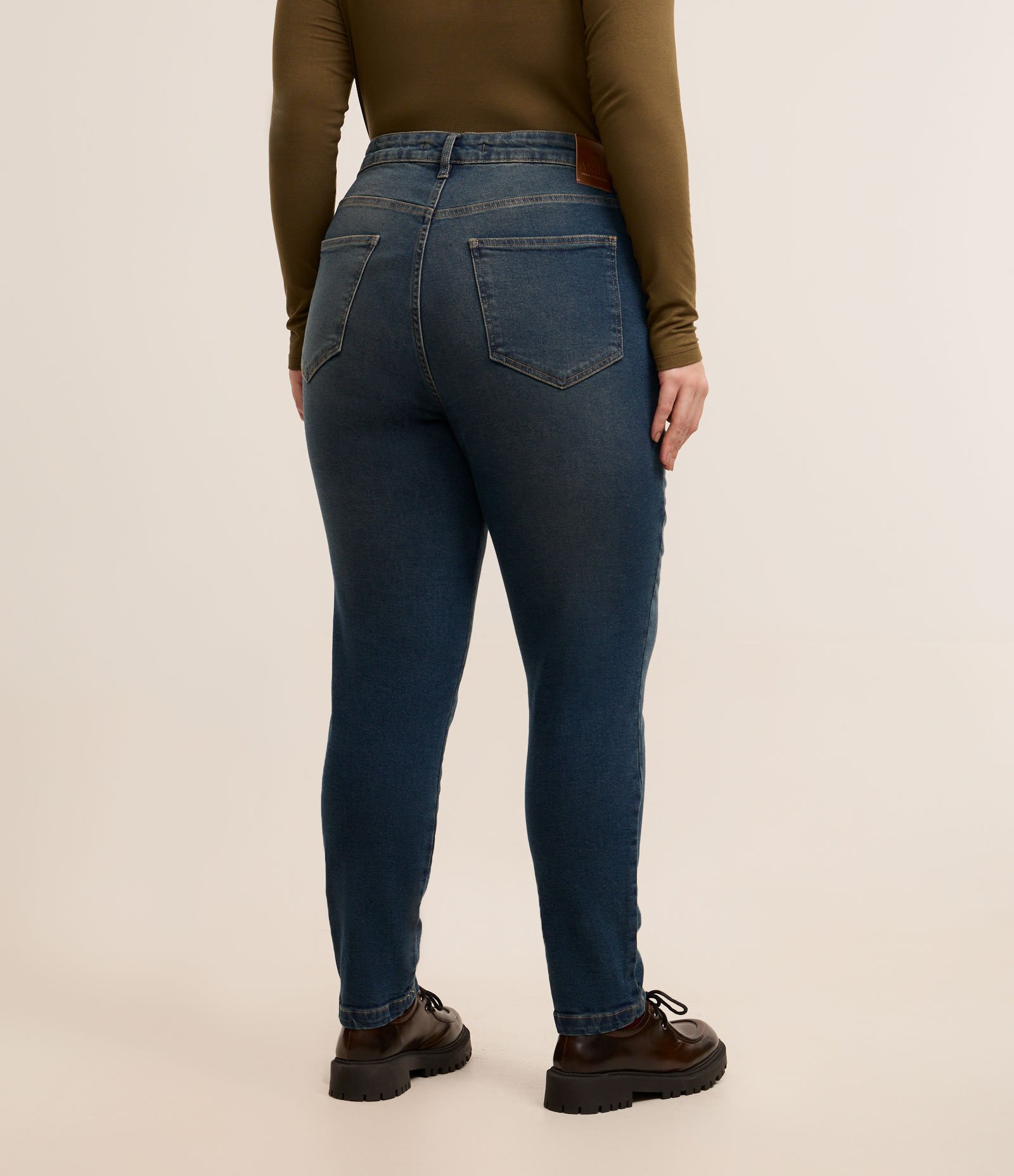 Calça Skinny em Jeans com Elastano e Lavagem Dirty Curve & Plus Size Azul 3