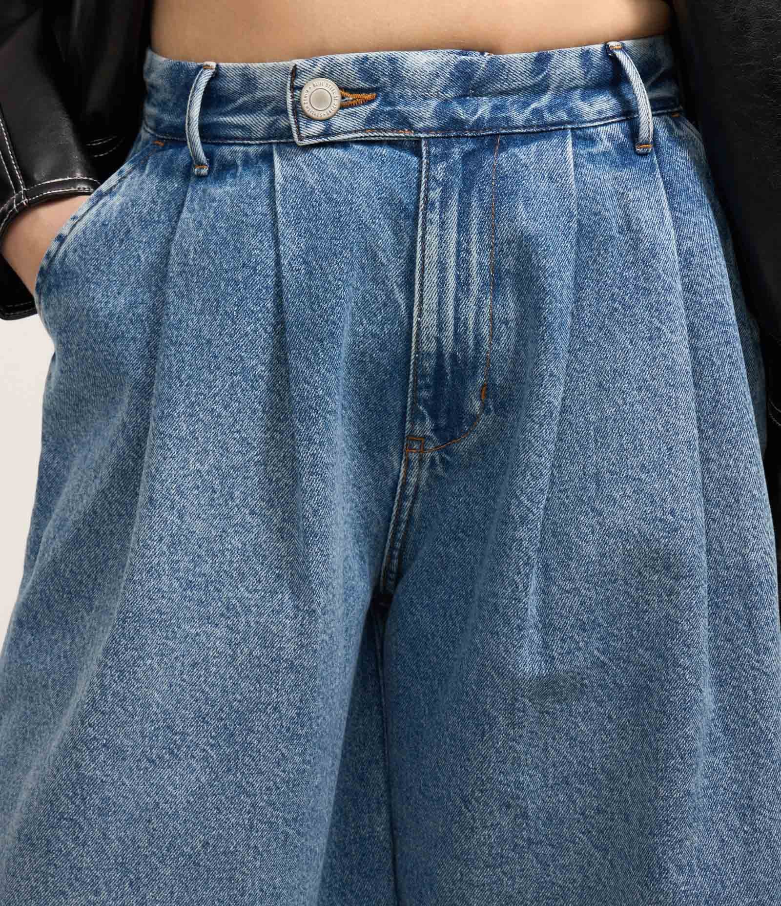 Bermuda Oversized em Jeans com Cintura Baixa Azul 5