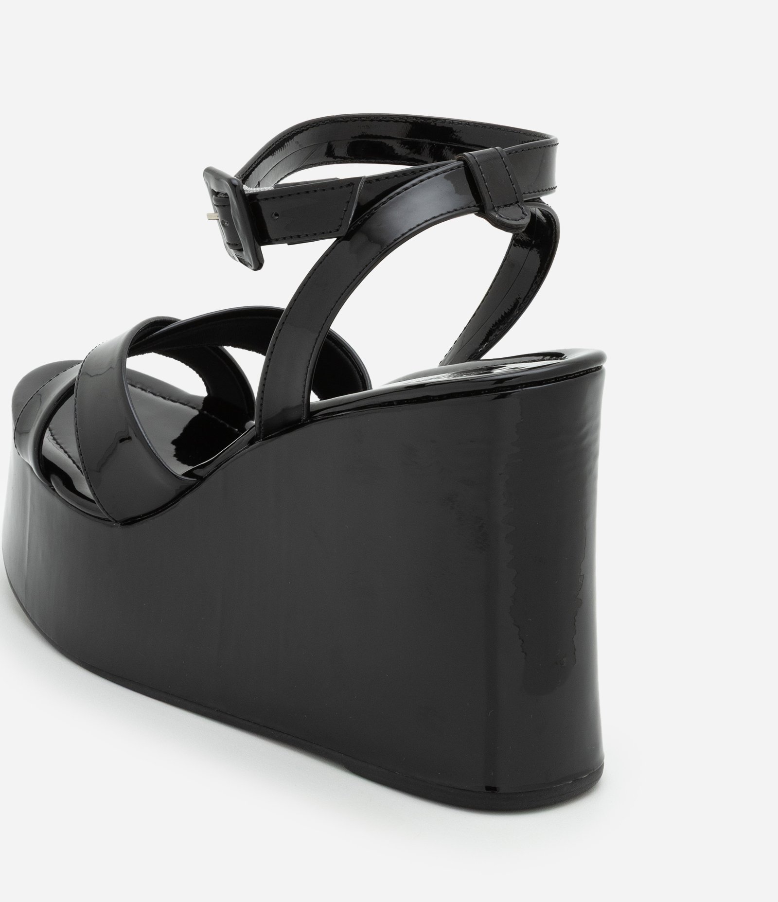 Sandália Anabela em Verniz com Tiras Sobrepostas Preto 4