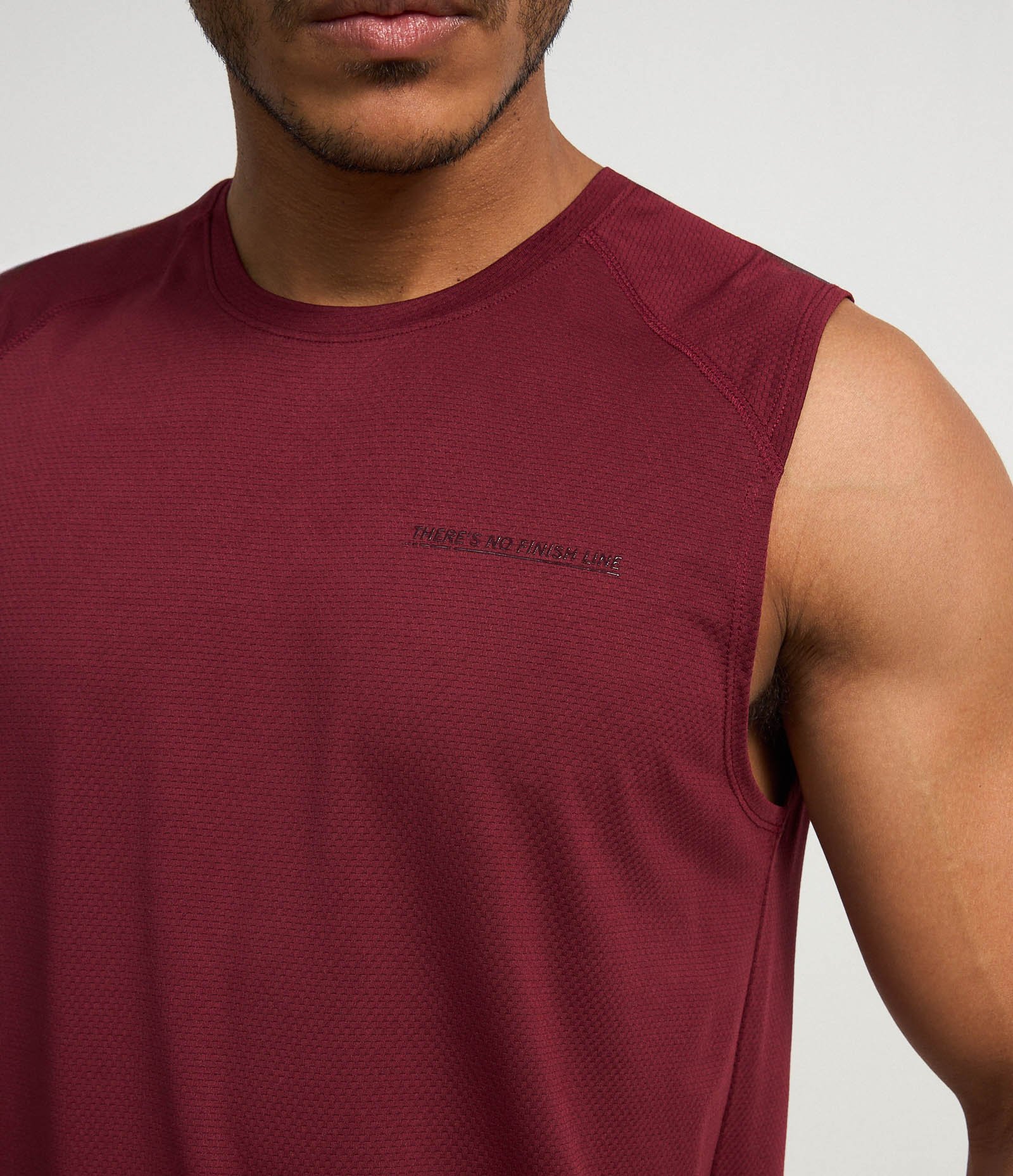 Regata Esportiva com Tecnologia Dry com Estampa Lettering There's No Finish Line Texturizada Vermelho 3