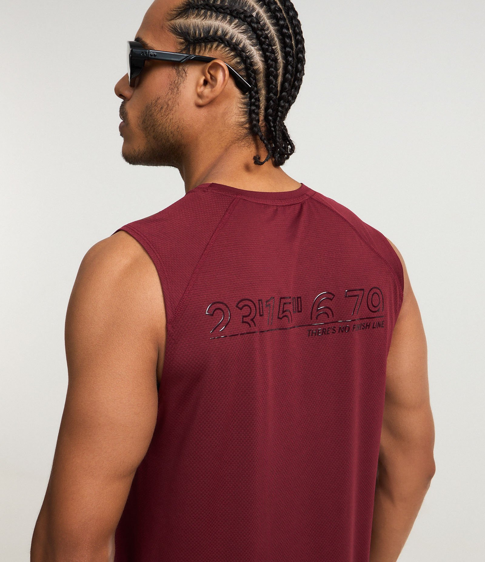 Regata Esportiva com Tecnologia Dry com Estampa Lettering There's No Finish Line Texturizada Vermelho 4