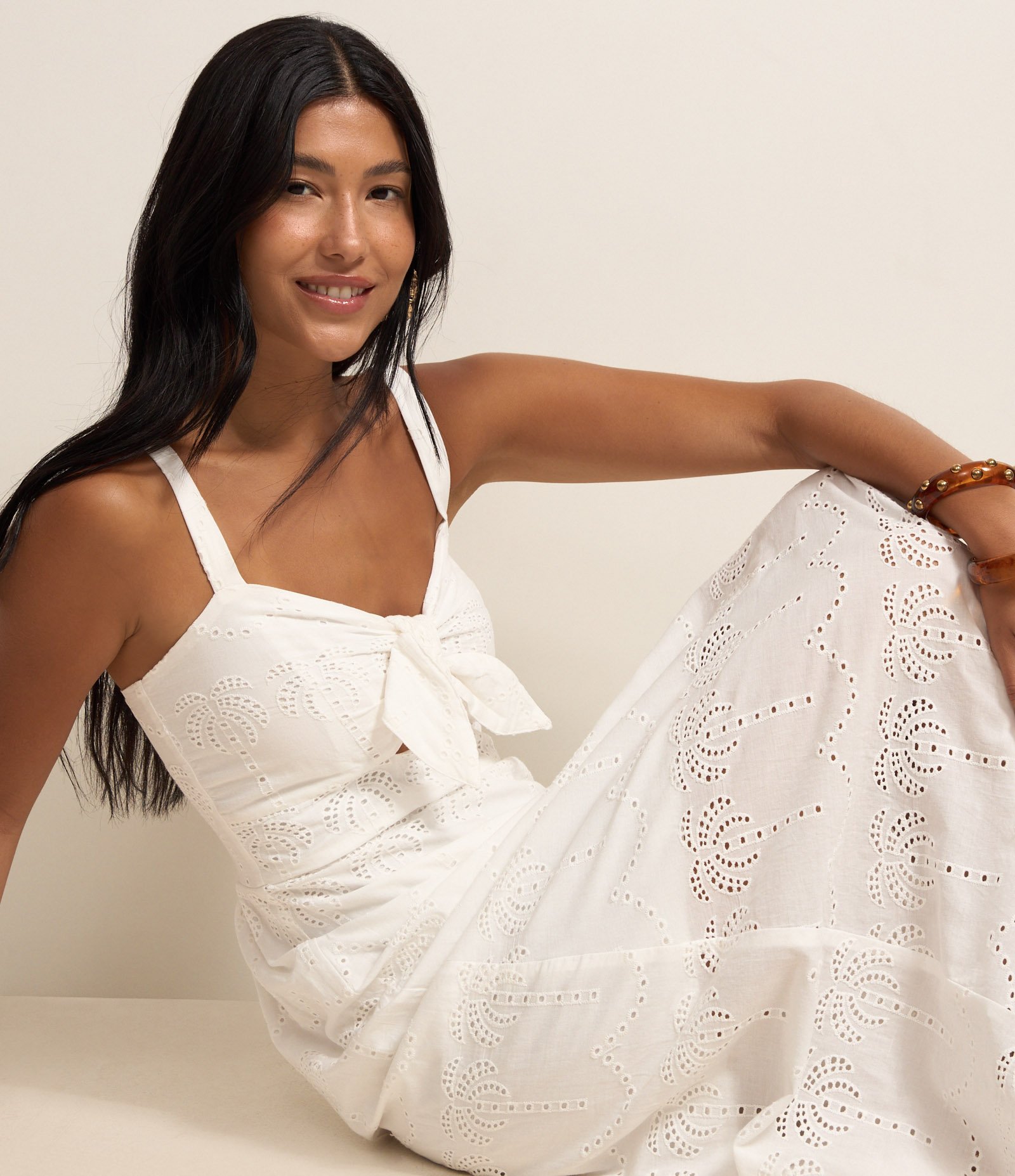 Vestido New Midi com Nózinho Frontal e Estampa Tropical Branco 4