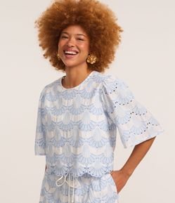 Blusa Boxy com Estampa Pontilhada Bicolor