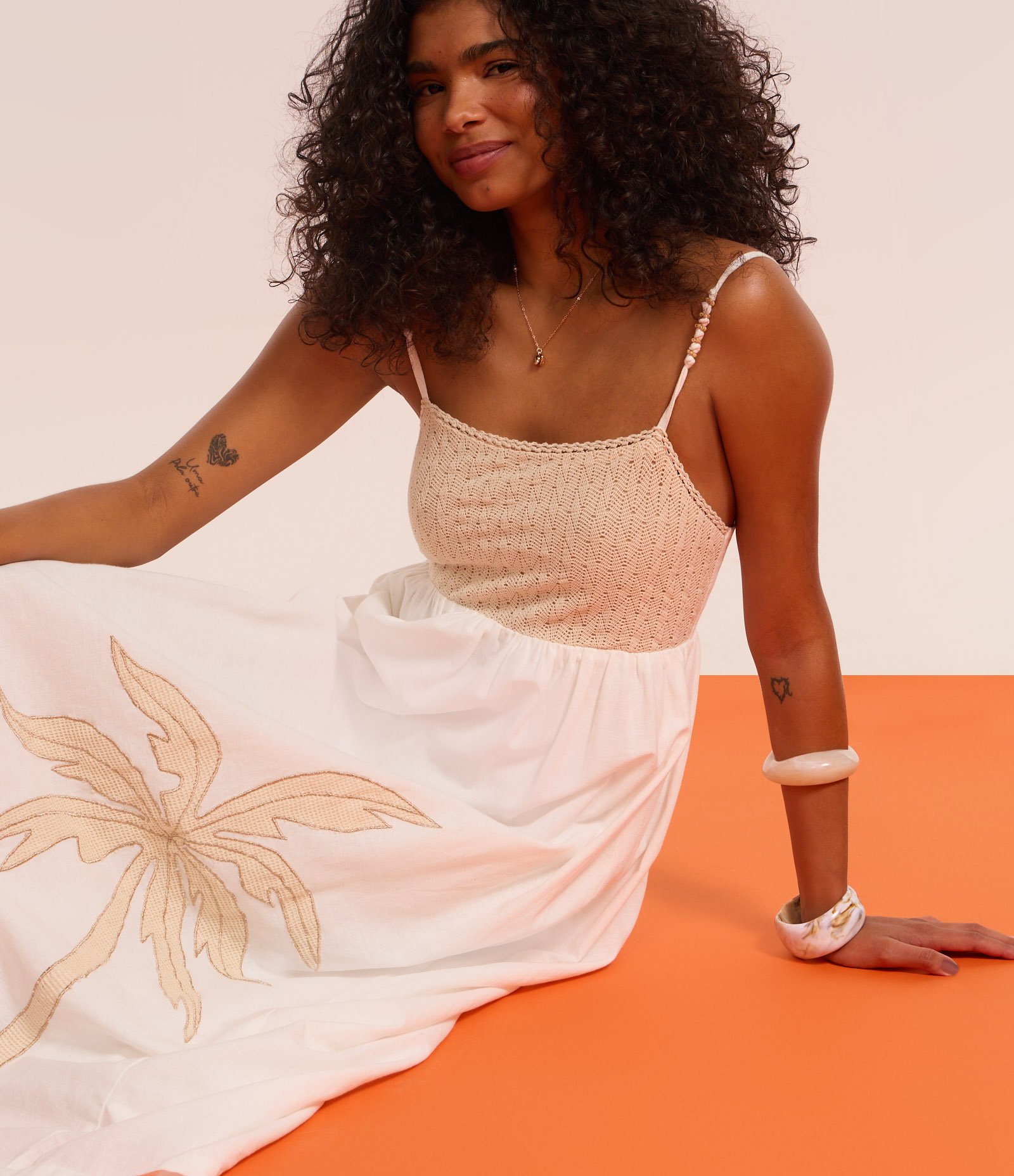 Vestido Long Midi com Linho e Coqueiro Bordado Bicolor Branco/Bege 5