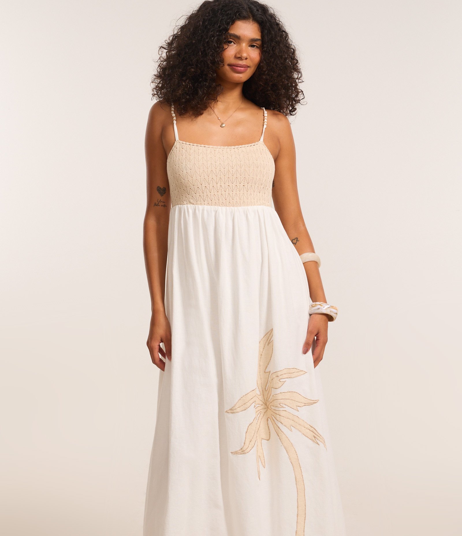Vestido Long Midi com Linho e Coqueiro Bordado Bicolor Branco/Bege 2
