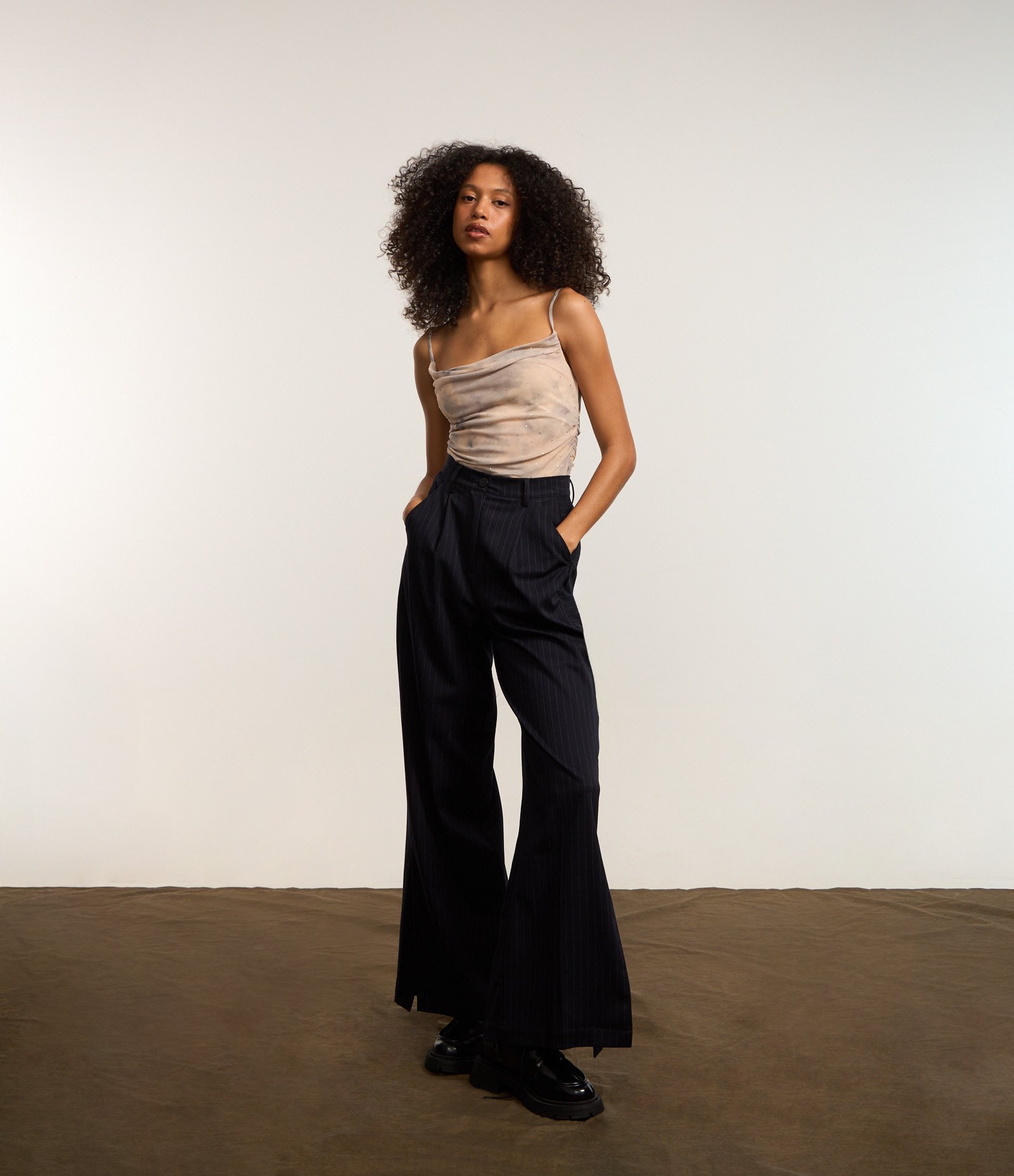 Blusa em Tule Drapeado com Estampa Manchada Bege 5