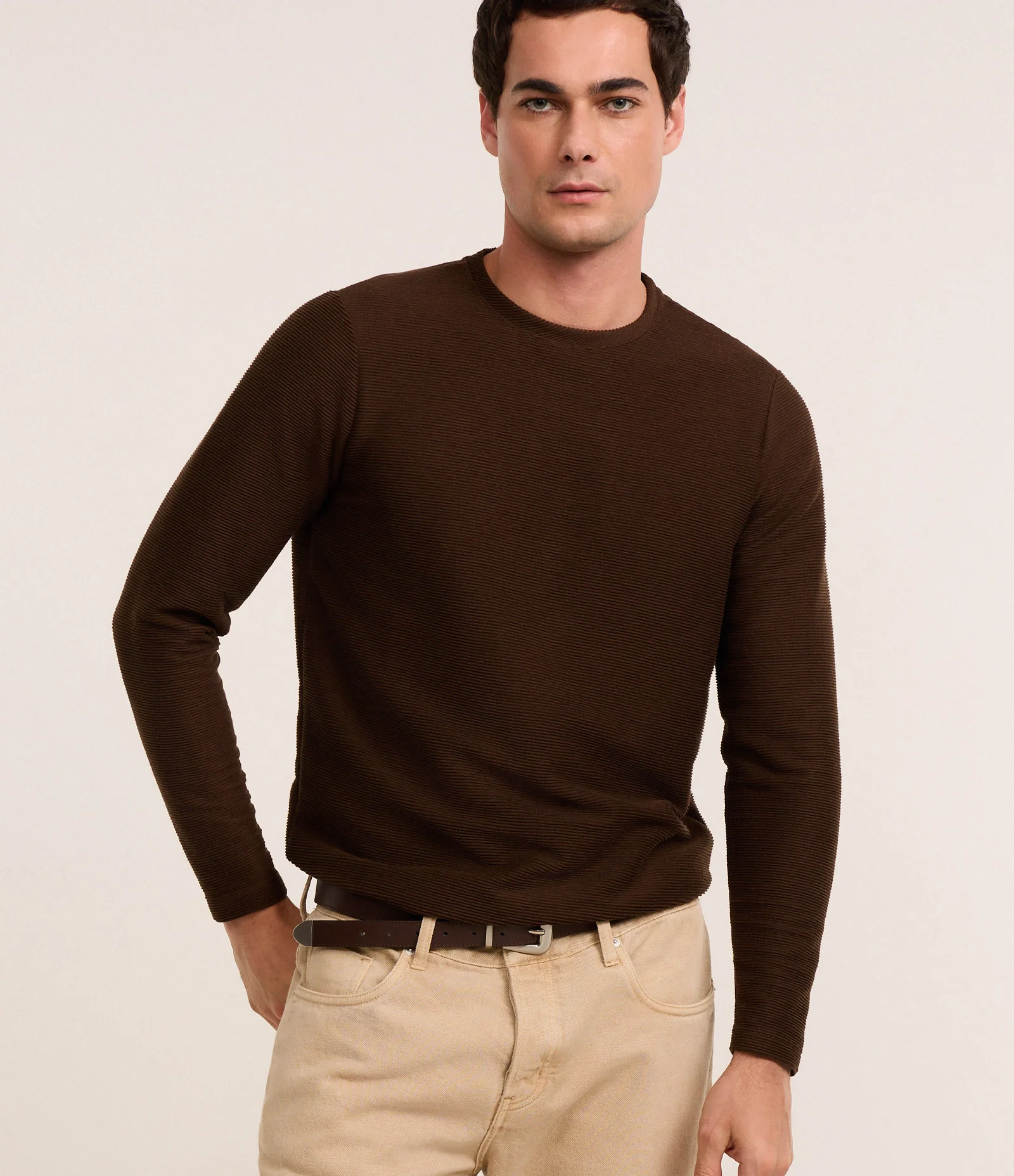 Camiseta com Textura Canelada Marrom 1