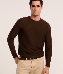 Camiseta com Textura Canelada