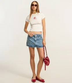 Blusa Baby Look em Algodão com Estampa de Moranguinho