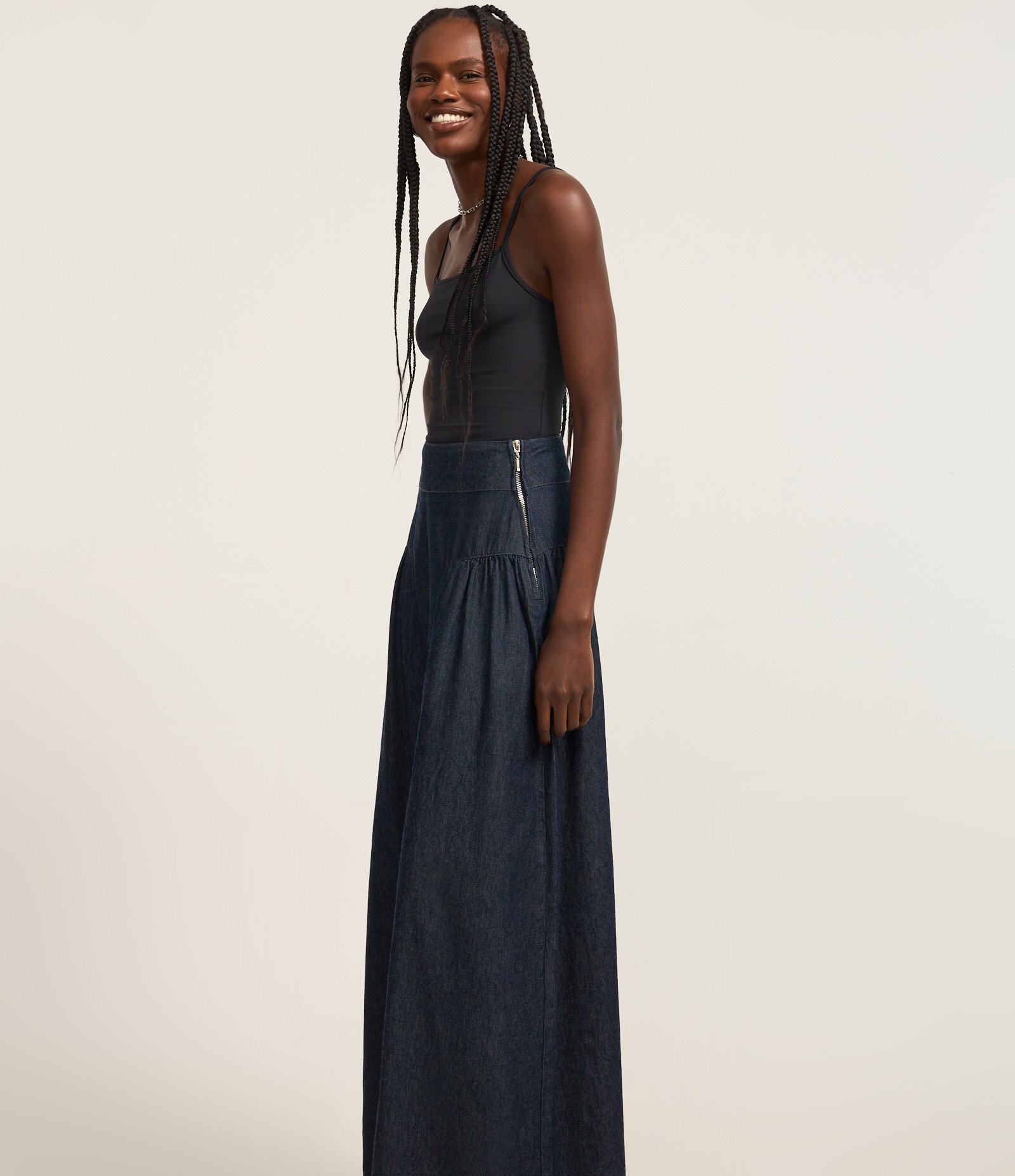 Calça Super Wide Leg em Jeans com Drapeados Azul Escuro 2