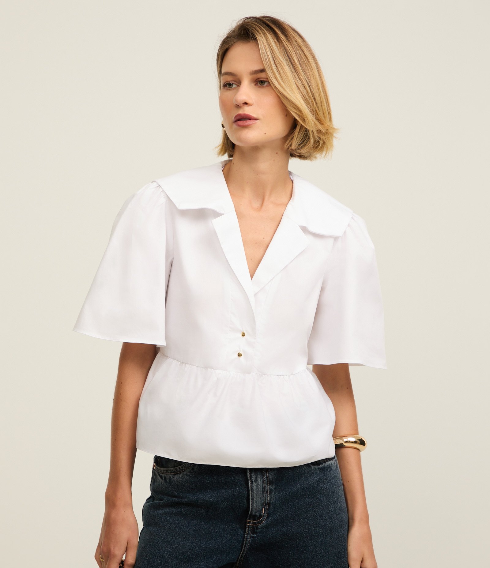 Blusa em Tricoline com Gola Marinheiro e Peplum Branco 1