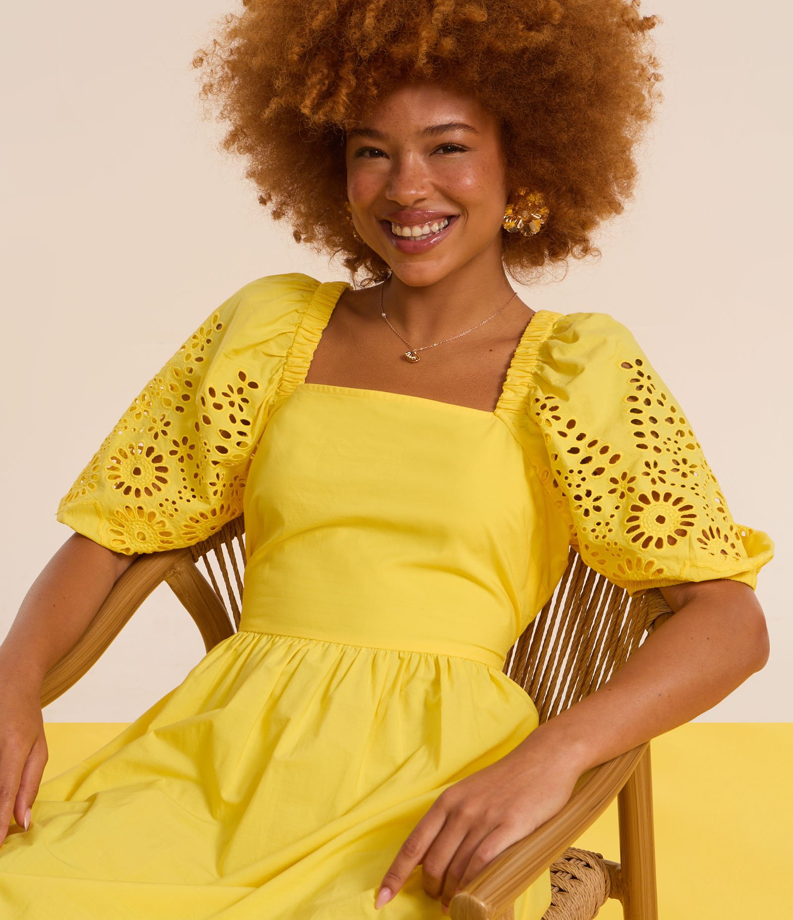 Vestido Long Midi em Laise em Manga Bufante Amarelo 5