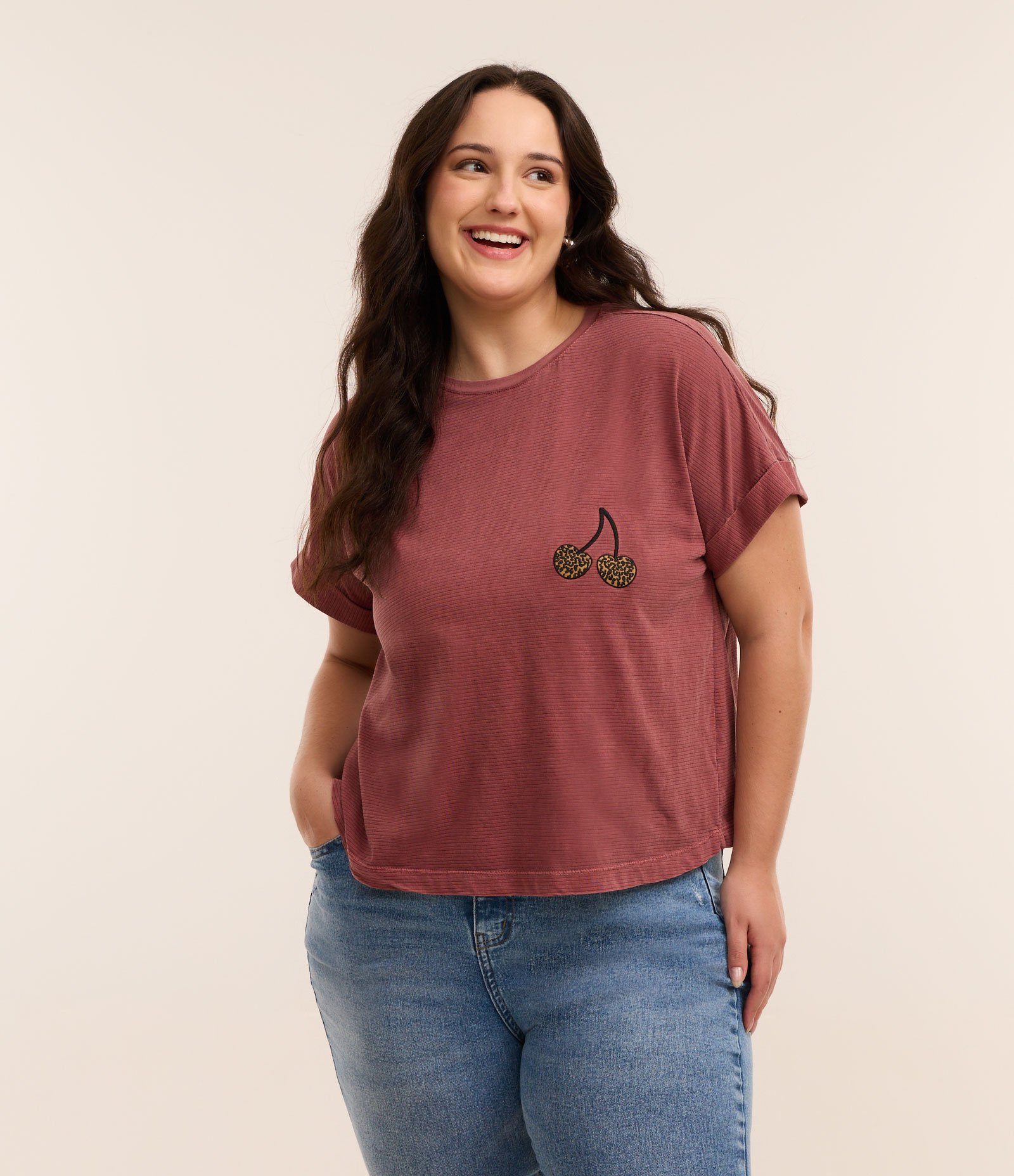 Blusa Fio Tinto e Cereja com Manga Dobrada Curve & Plus Size Vinho 2