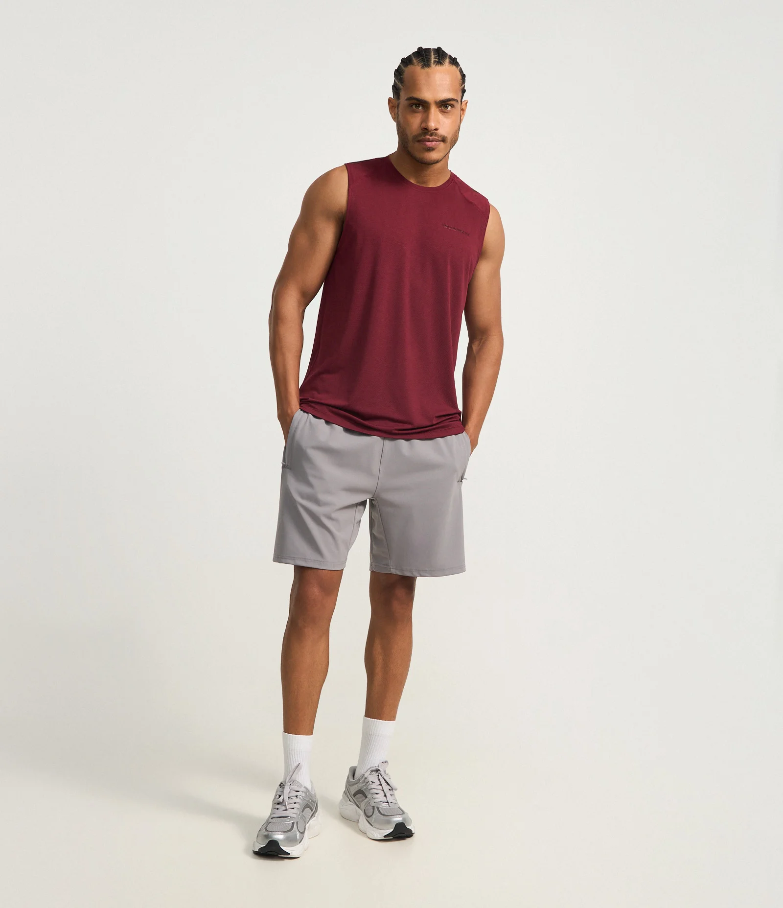 Bermuda Esportiva em Microfibra com Zíper no Bolso Cinza 1