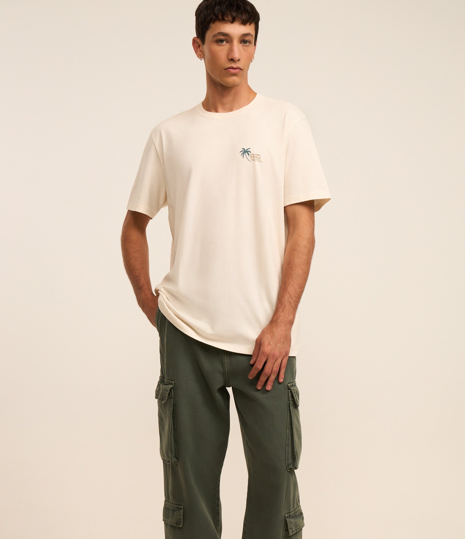 Calça Baggy em Sarja com Bolsos Cargos Verde 6