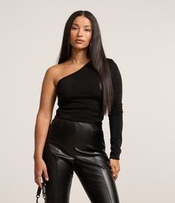 Body em Ribana com Um Ombro Só e Franzidos