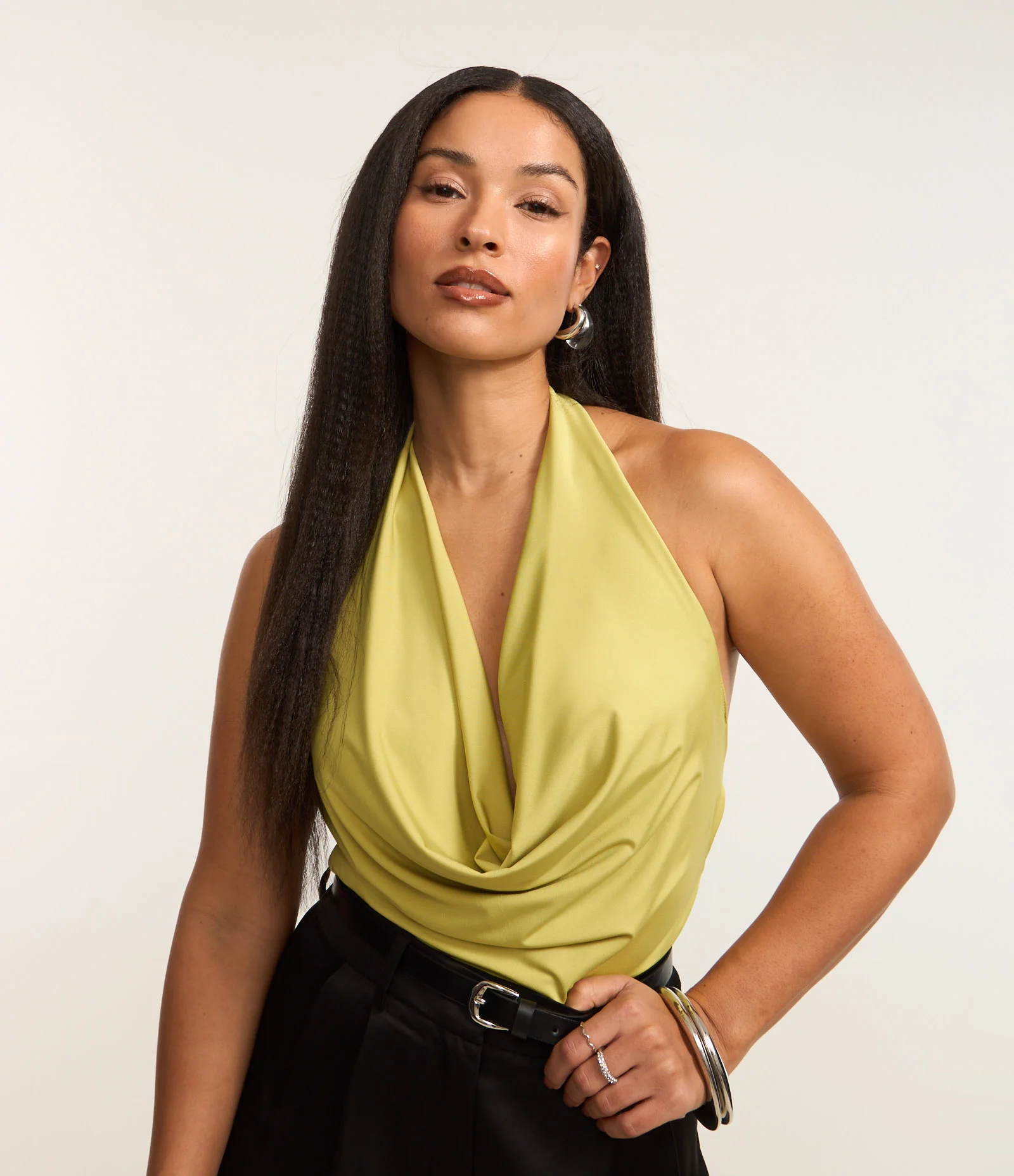 Blusa Cropped Frente única com Decote Degagê Verde 1