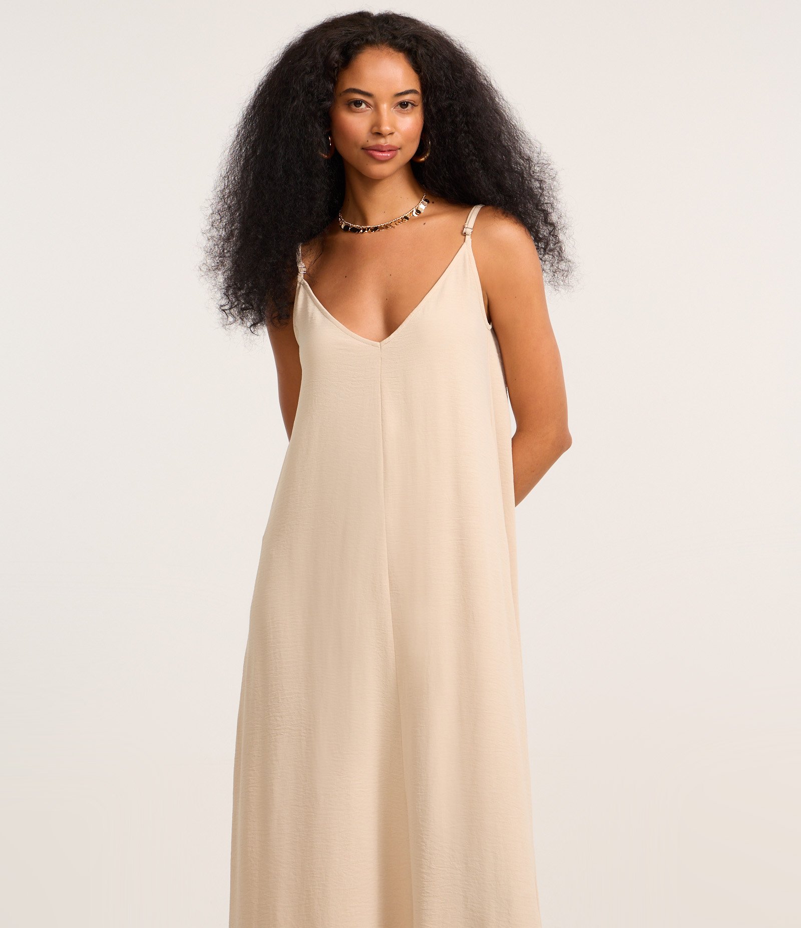 Vestido Long Midi em Crepe com Alcinhas Bege 2