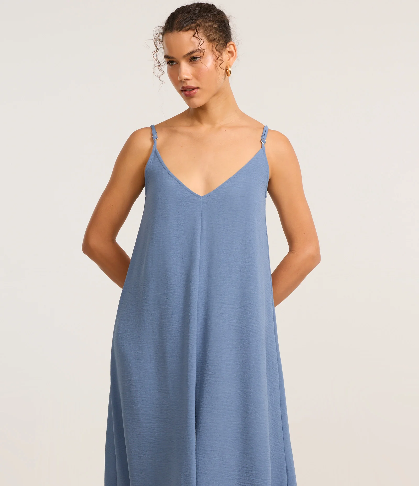 Vestido Long Midi em Crepe com Alcinhas 2