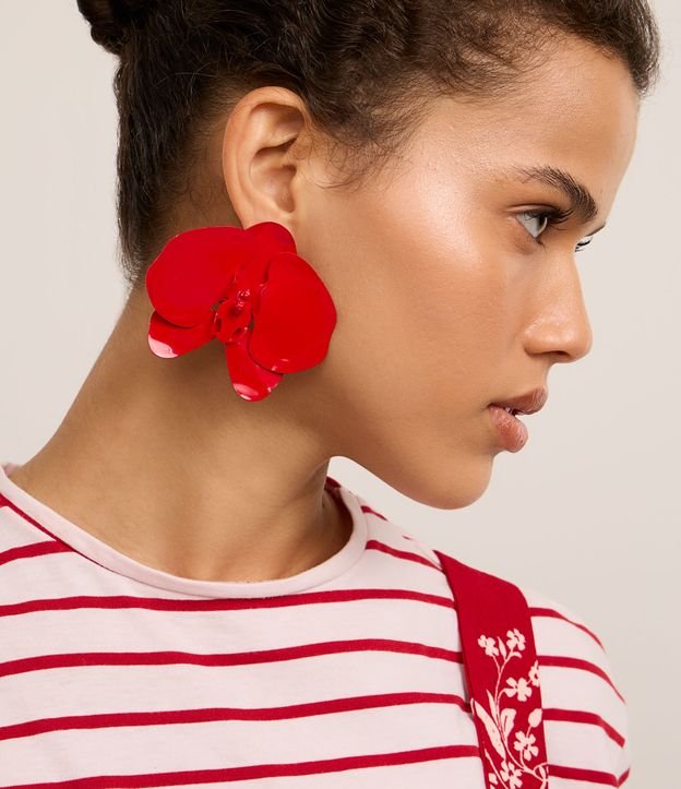 Maxi Brinco com Forma de Orquídea Esmatalda