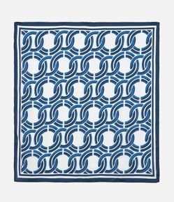 Lenço Quadrado em Cetim com Estampa de Correntes