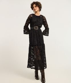 Vestido Boho Reto em Renda com Detalhes Transparentes