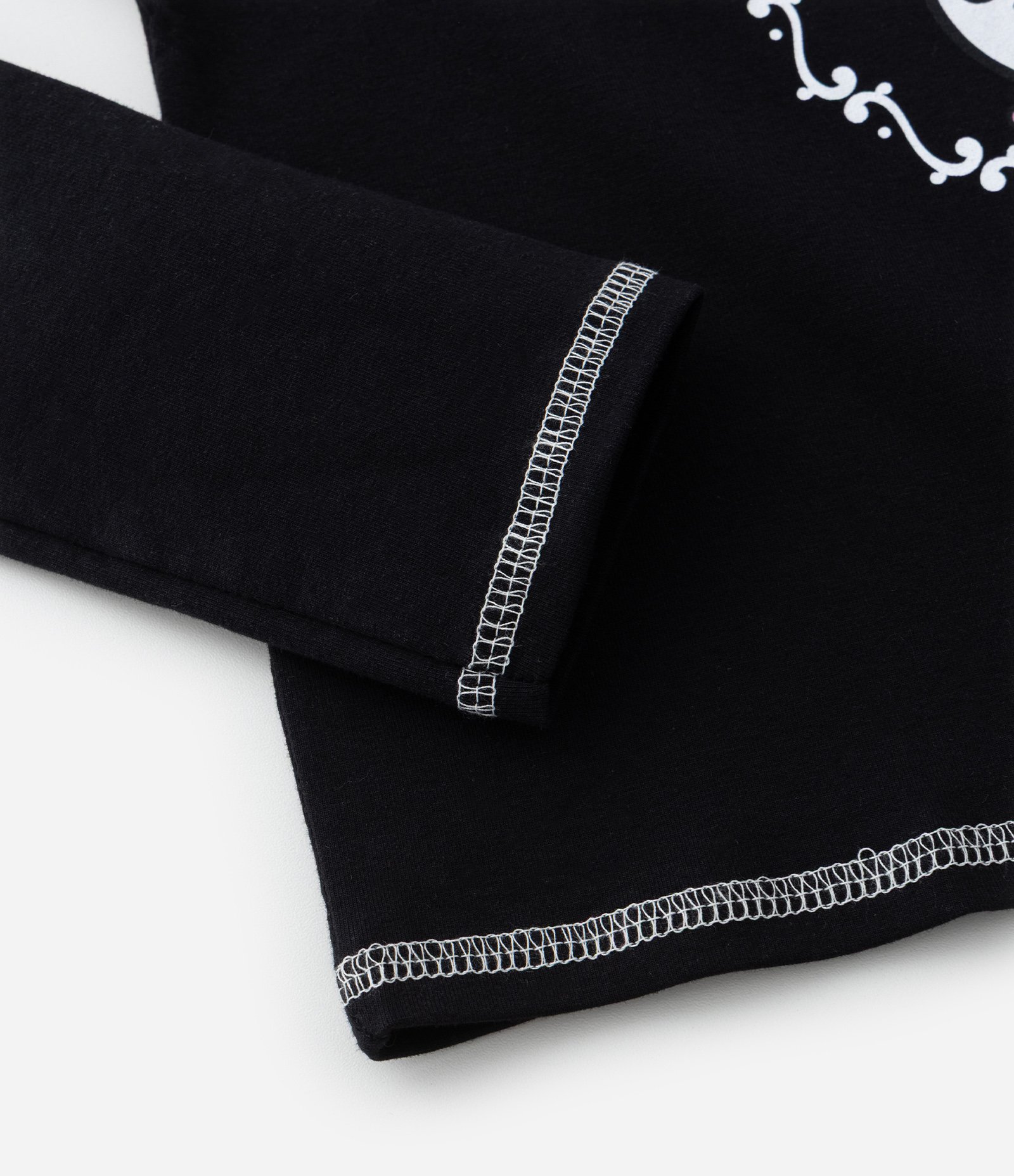 Camiseta Curta Infantil com Estampa Kuromi - Tam 5 a 14 Anos Preto 4