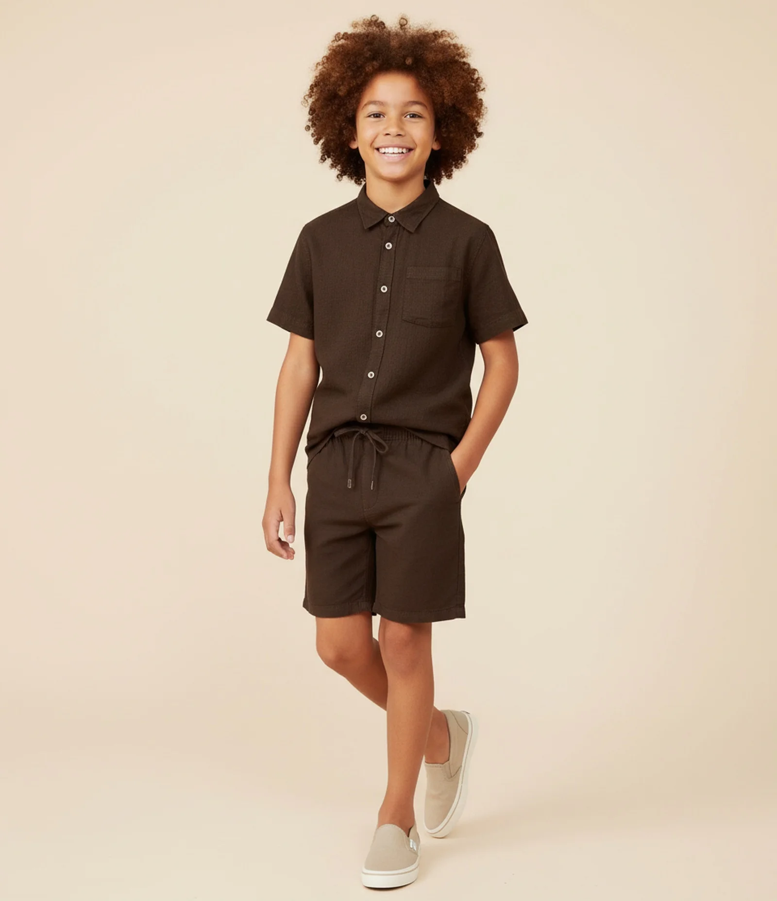 Bermuda Infantil em Algodão e Linho com Cós Elástico - Tam 5 a 14 anos Marrom 1