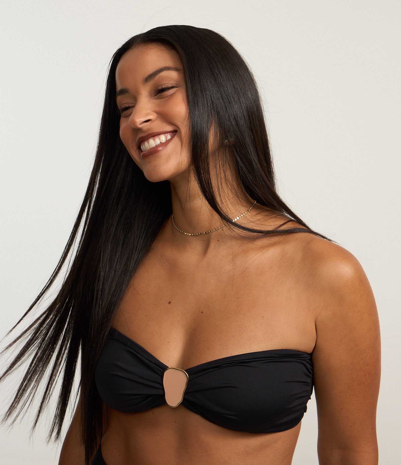 Blusa Cropped com Aviamento no Decote Tomara que Caia Preto 1