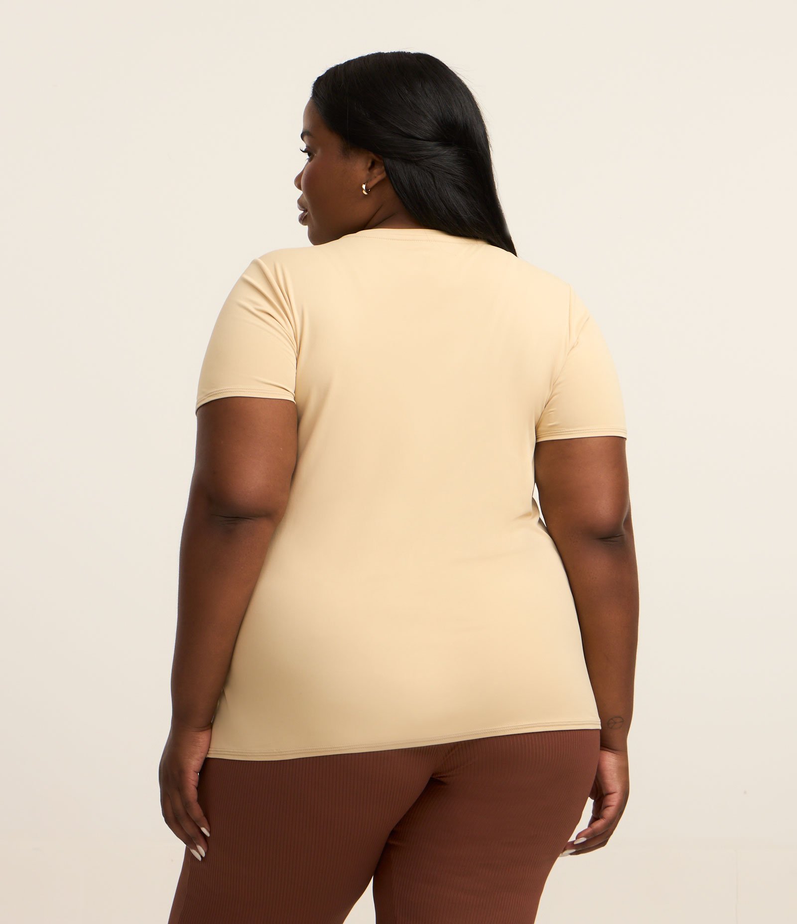 Camiseta Esportiva com Tecnologia Dry Curve & Plus Size Creme 4