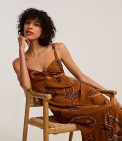 Vestido New Midi em Viscose com Busto Torcido e Estampa Pisley