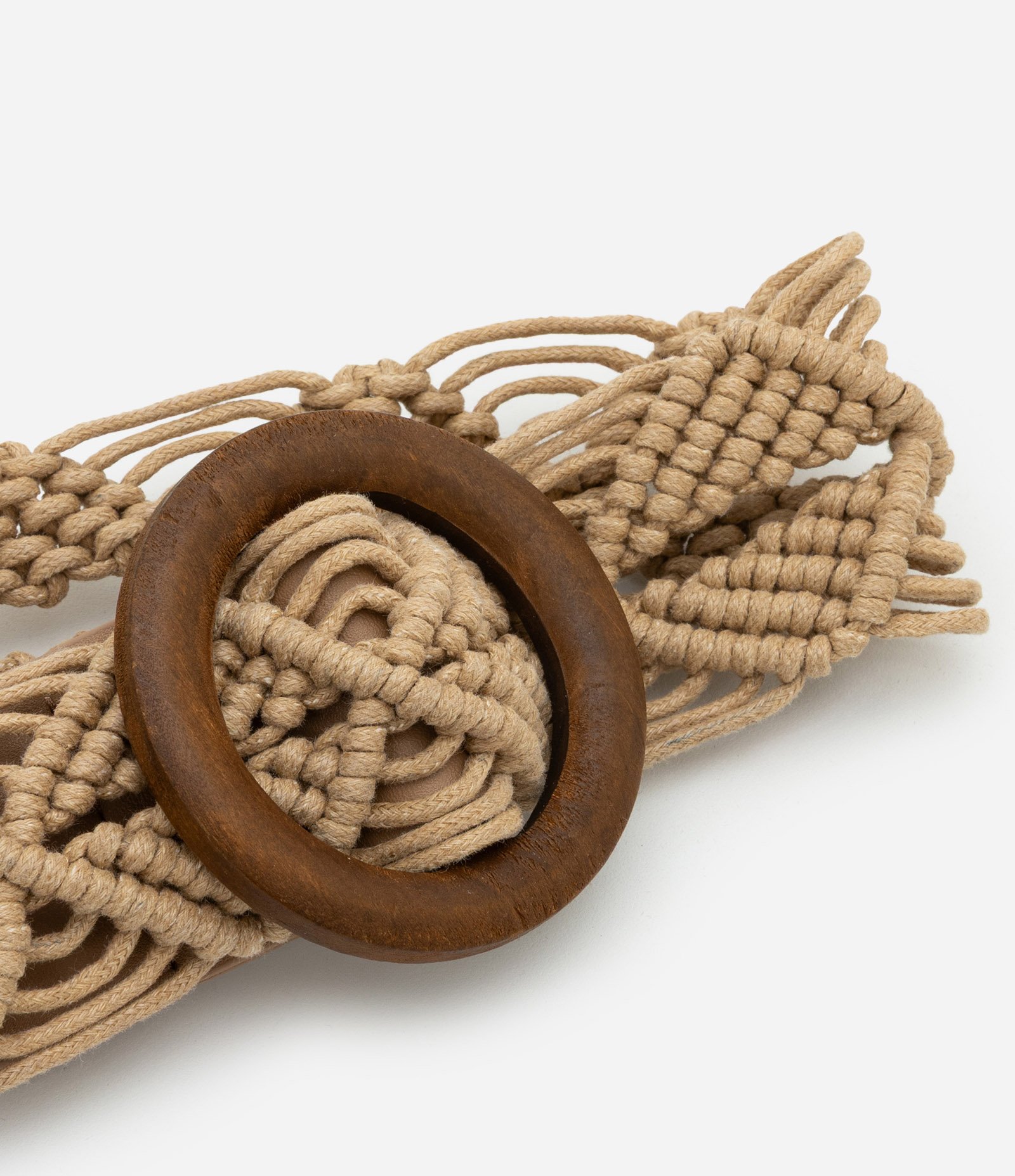 Cinto Largo com Efeito Macrame com Fivela de Madeira Boho Romântico Bege 3