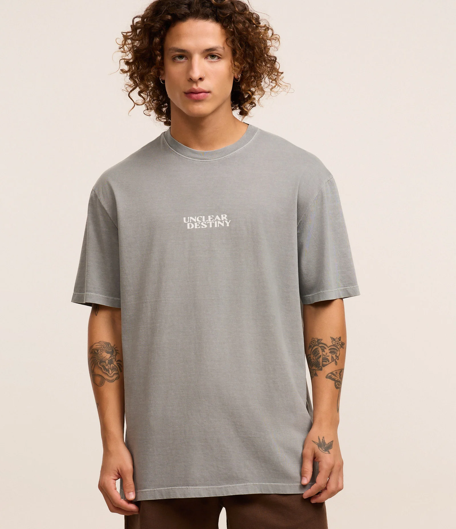 Camiseta Relaxed em Algodão com Estampa Lettering Cinza 1