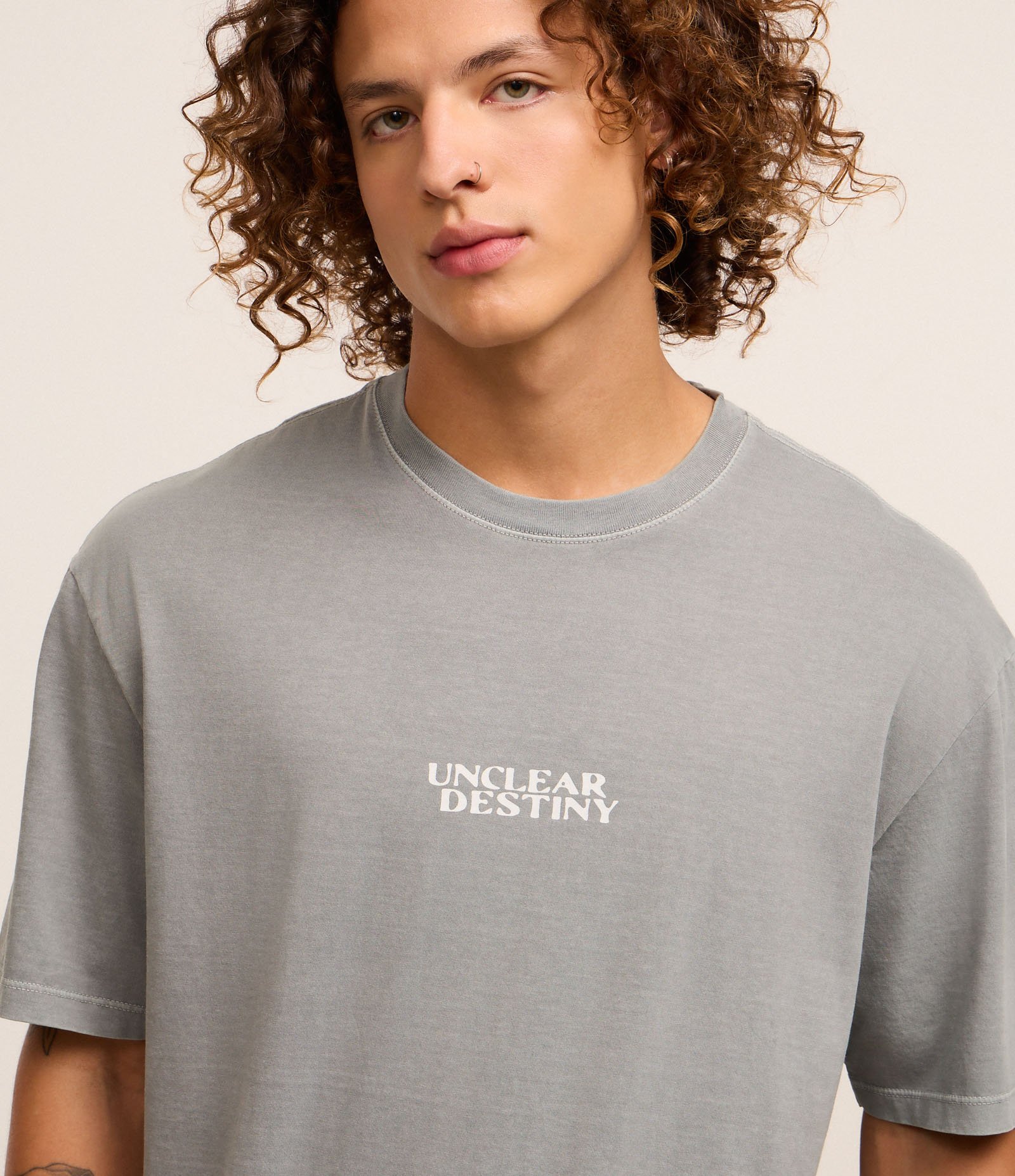 Camiseta Relaxed em Algodão com Estampa Lettering Cinza 4