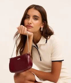 Bolsa Baguete Pequena Texturizada com Alças de Corrente