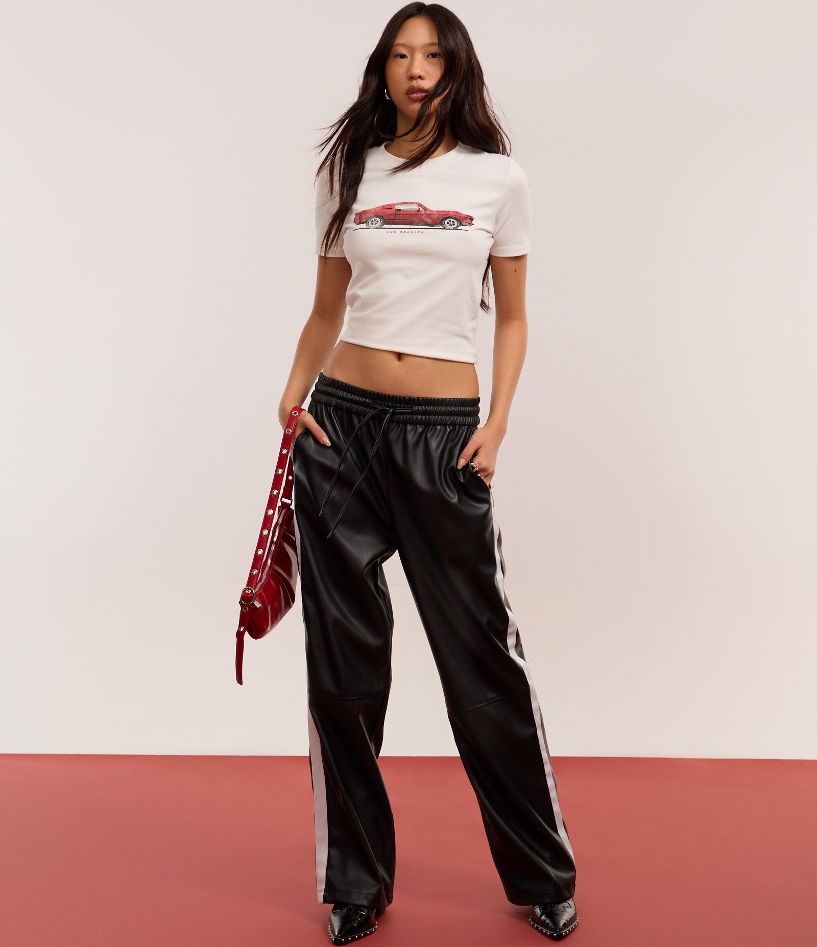 Blusa T-shirt em Algodão com Estampa Carros Los Angeles Branco 5