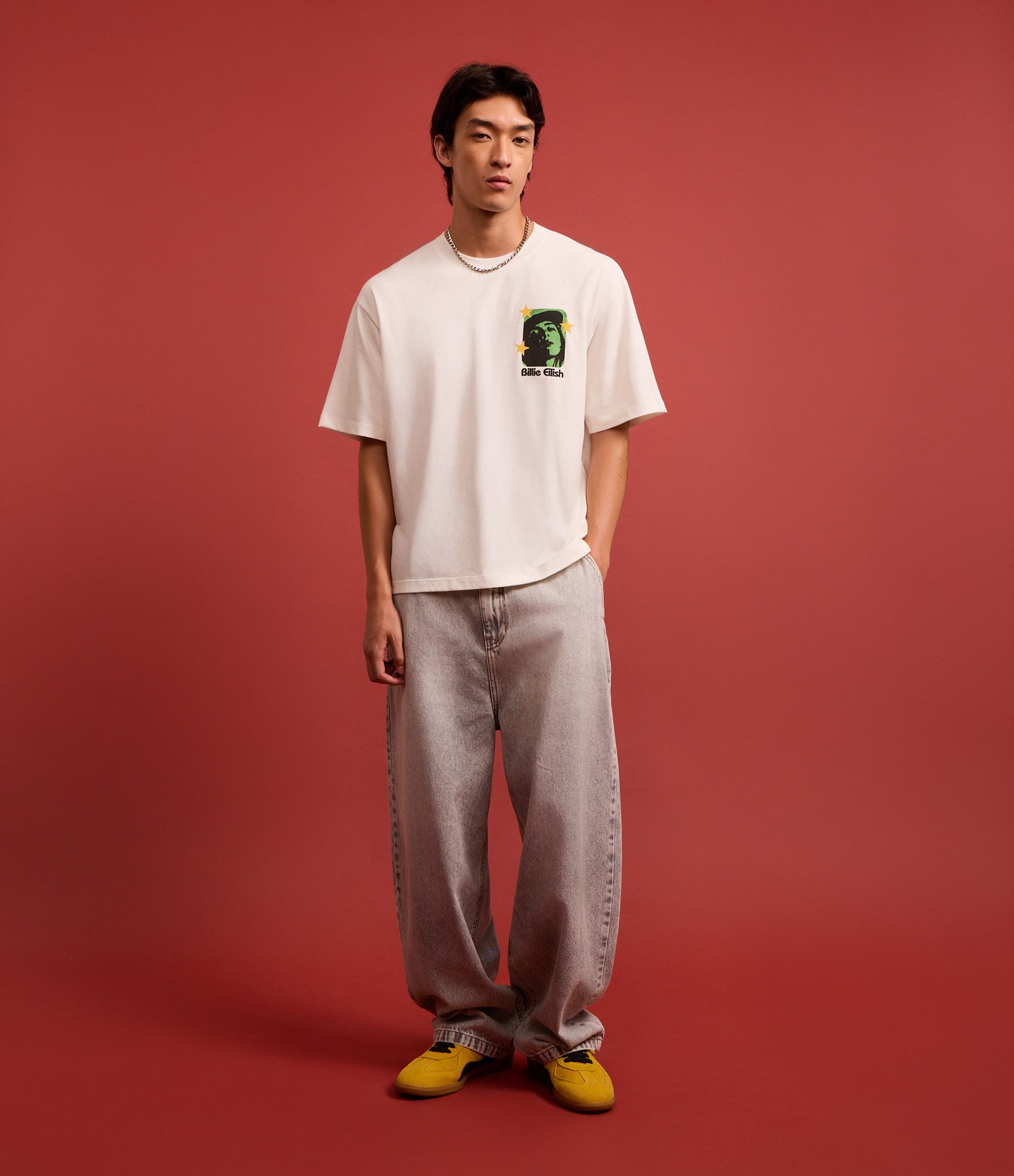 Camiseta Boxy em Malhão com Estampa Billie Eilish Off White 5