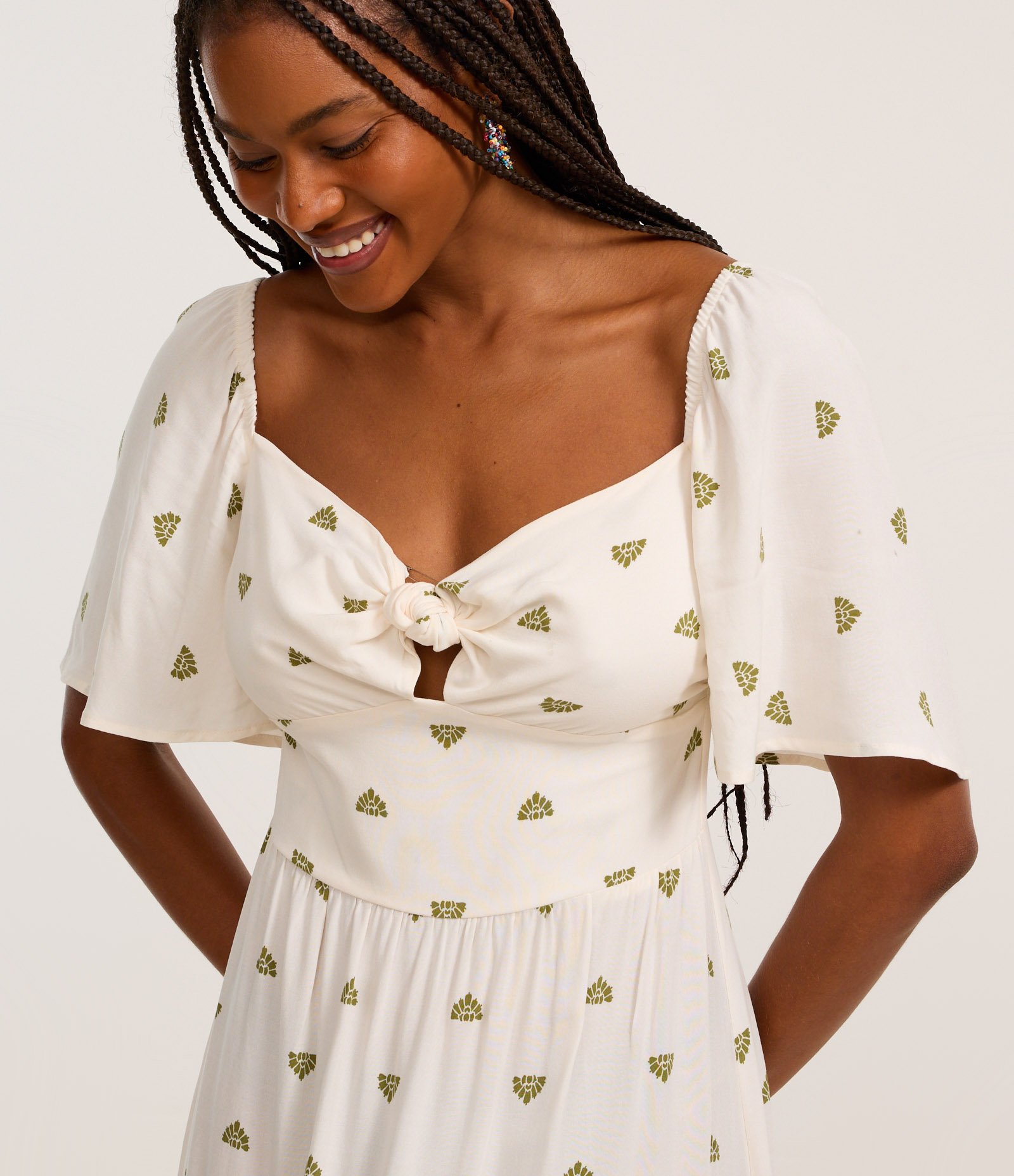 Vestido Long Midi em Viscose com Lastex e Estampa de Coqueiros Branco 3