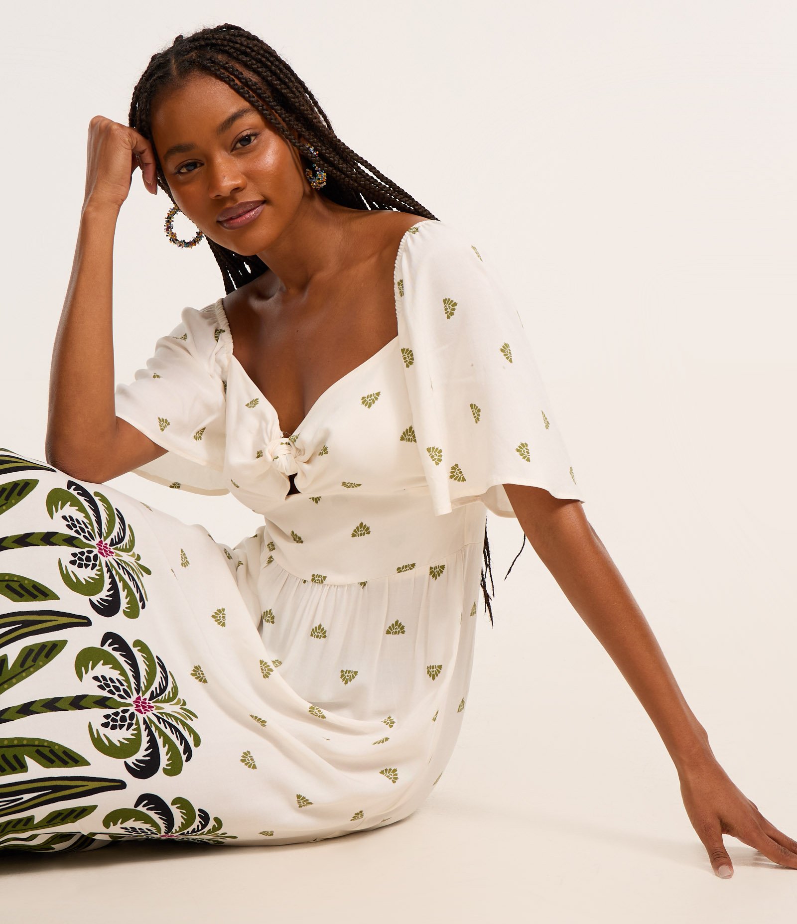 Vestido Long Midi em Viscose com Lastex e Estampa de Coqueiros Branco 4