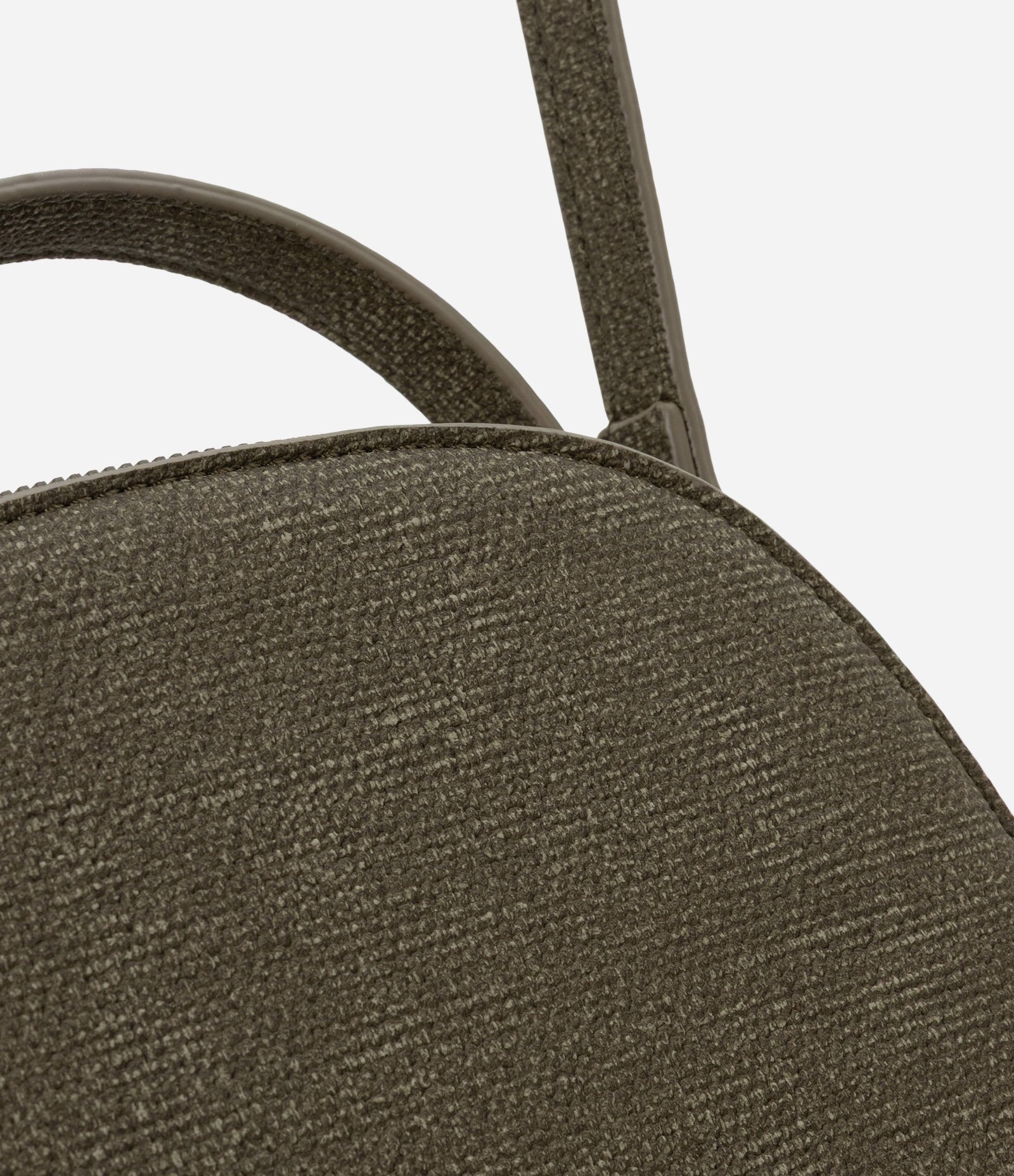 Bolsa Arredondada Transversal com Fechamento por Zíper Verde 4