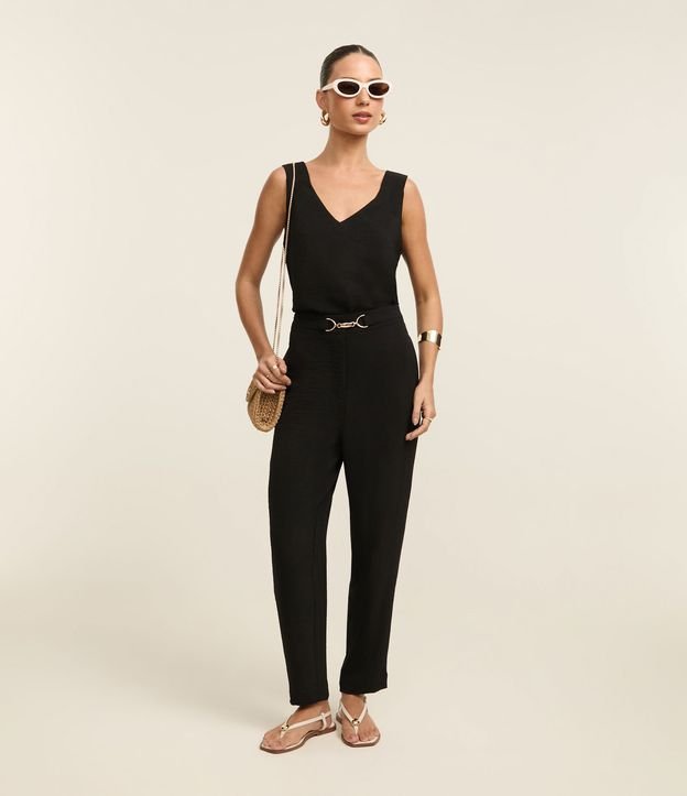 Calça Cenoura Airflow com Cós Elástico e Aviamento Metalizado
